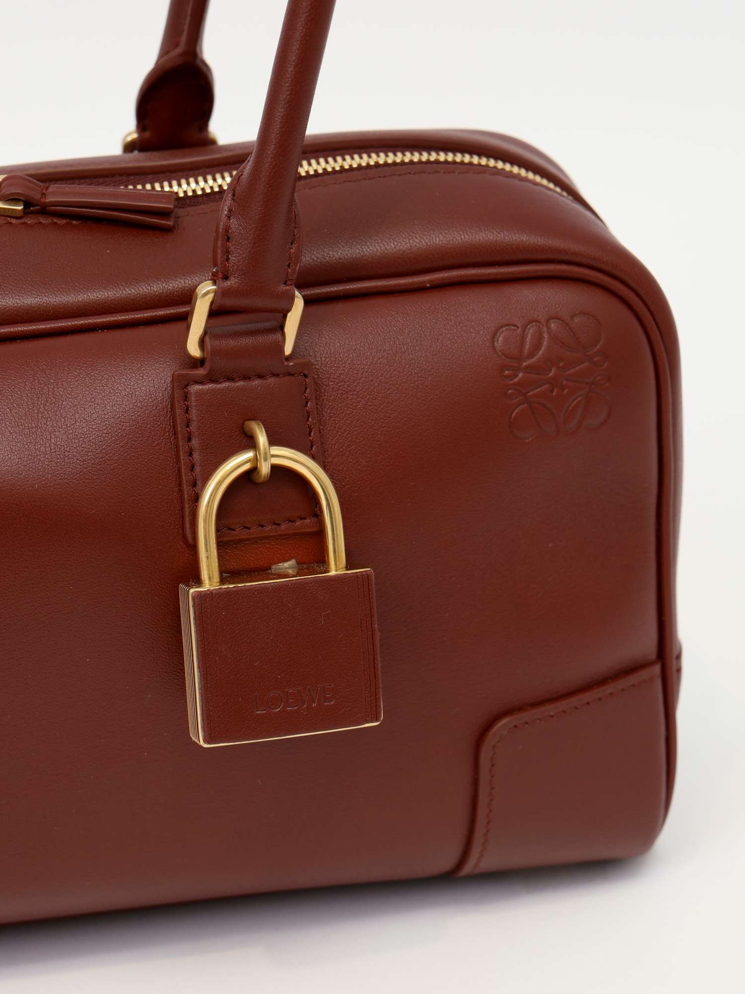 Сумки Loewe Amazona изображение #5