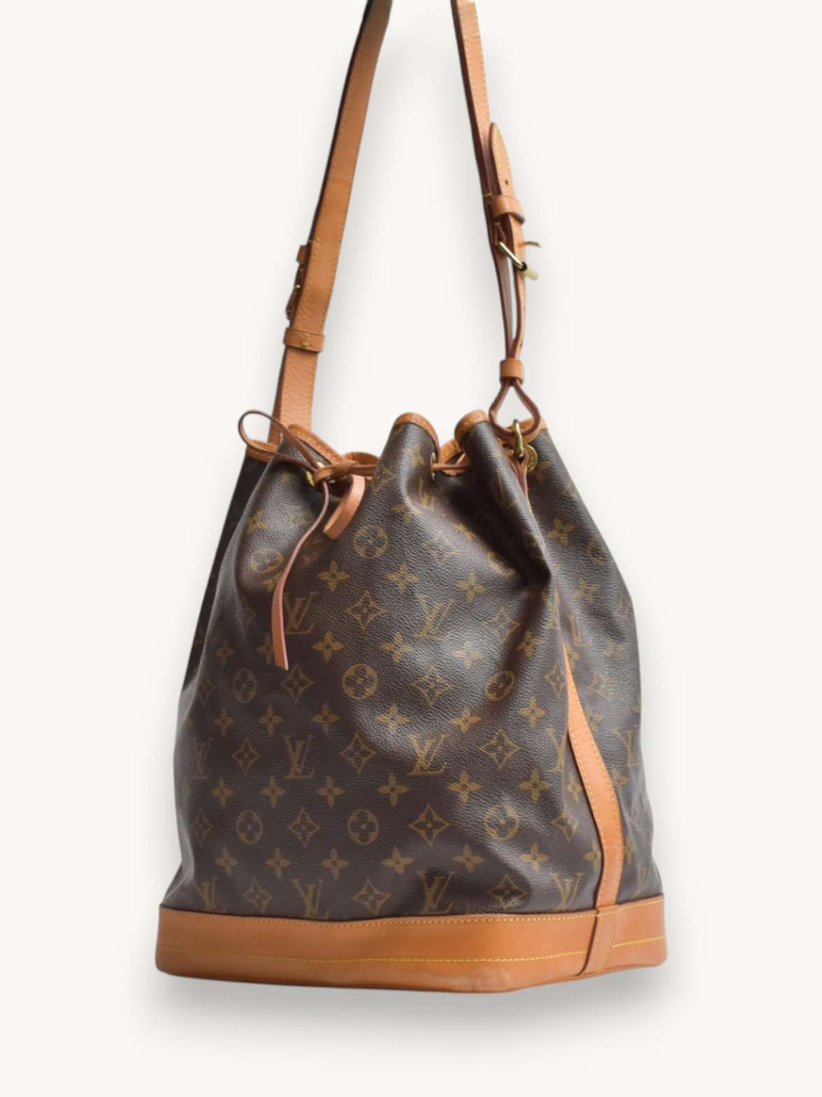 Сумки Louis Vuitton Noe изображение #3