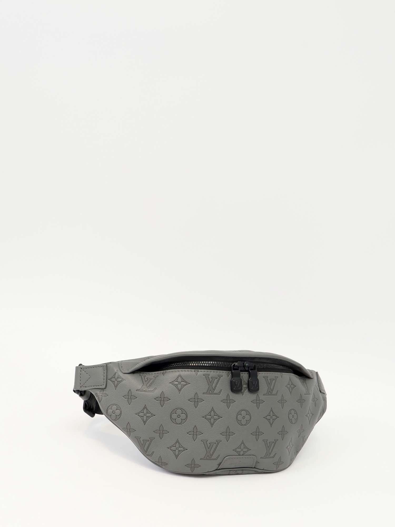 Сумки Louis Vuitton Discovery Bumbag изображение #3