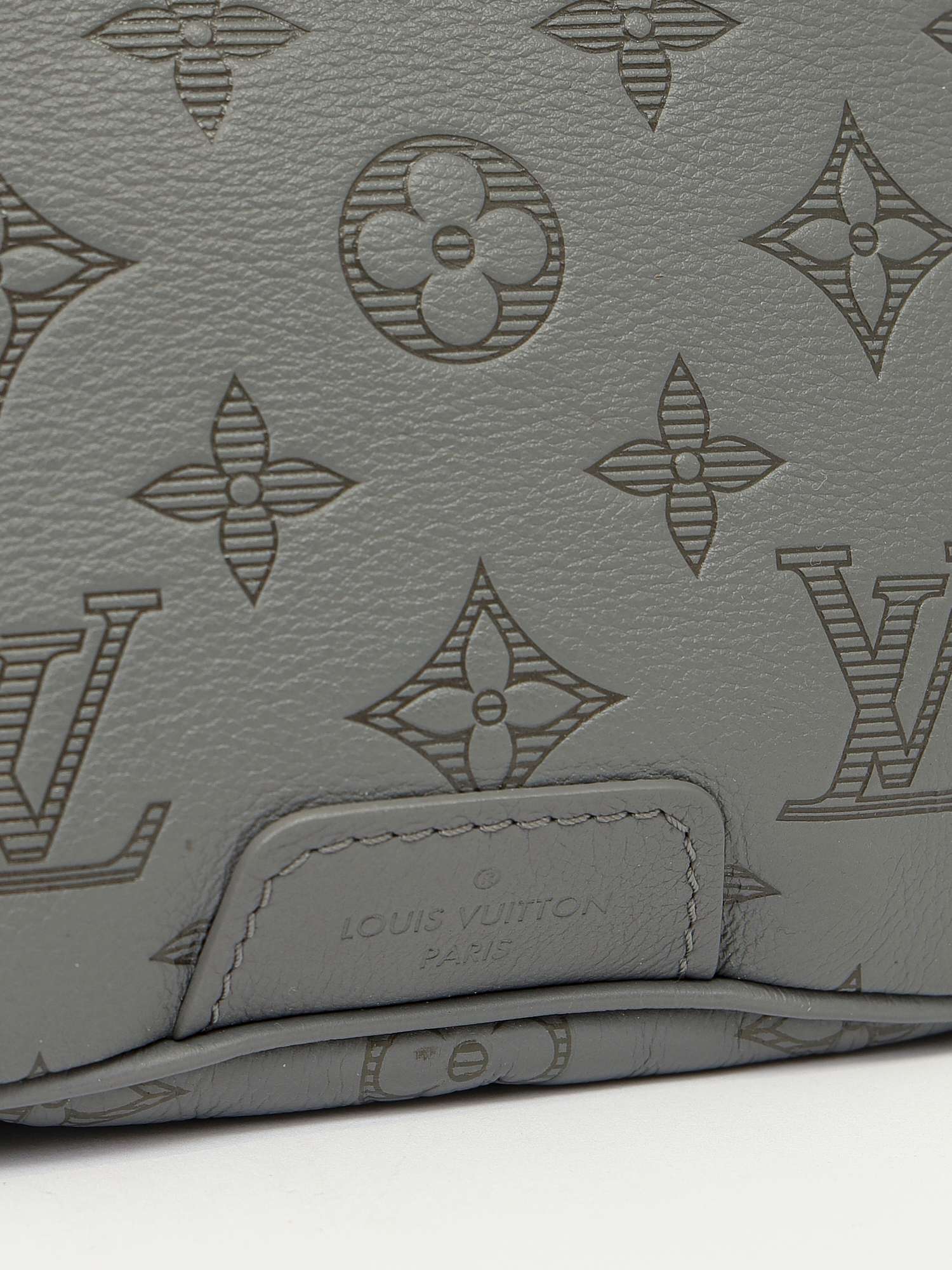 Сумки Louis Vuitton Discovery Bumbag изображение #5