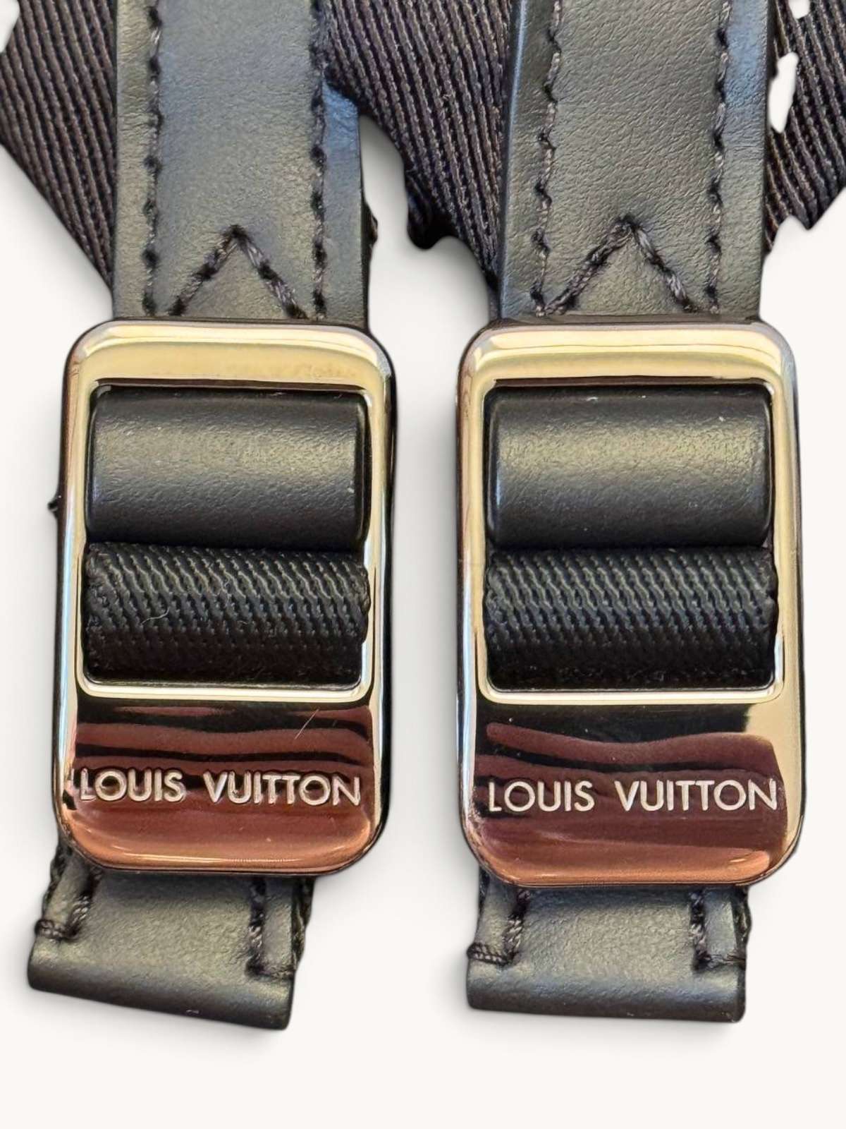 Сумки Louis Vuitton Discovery  изображение #12