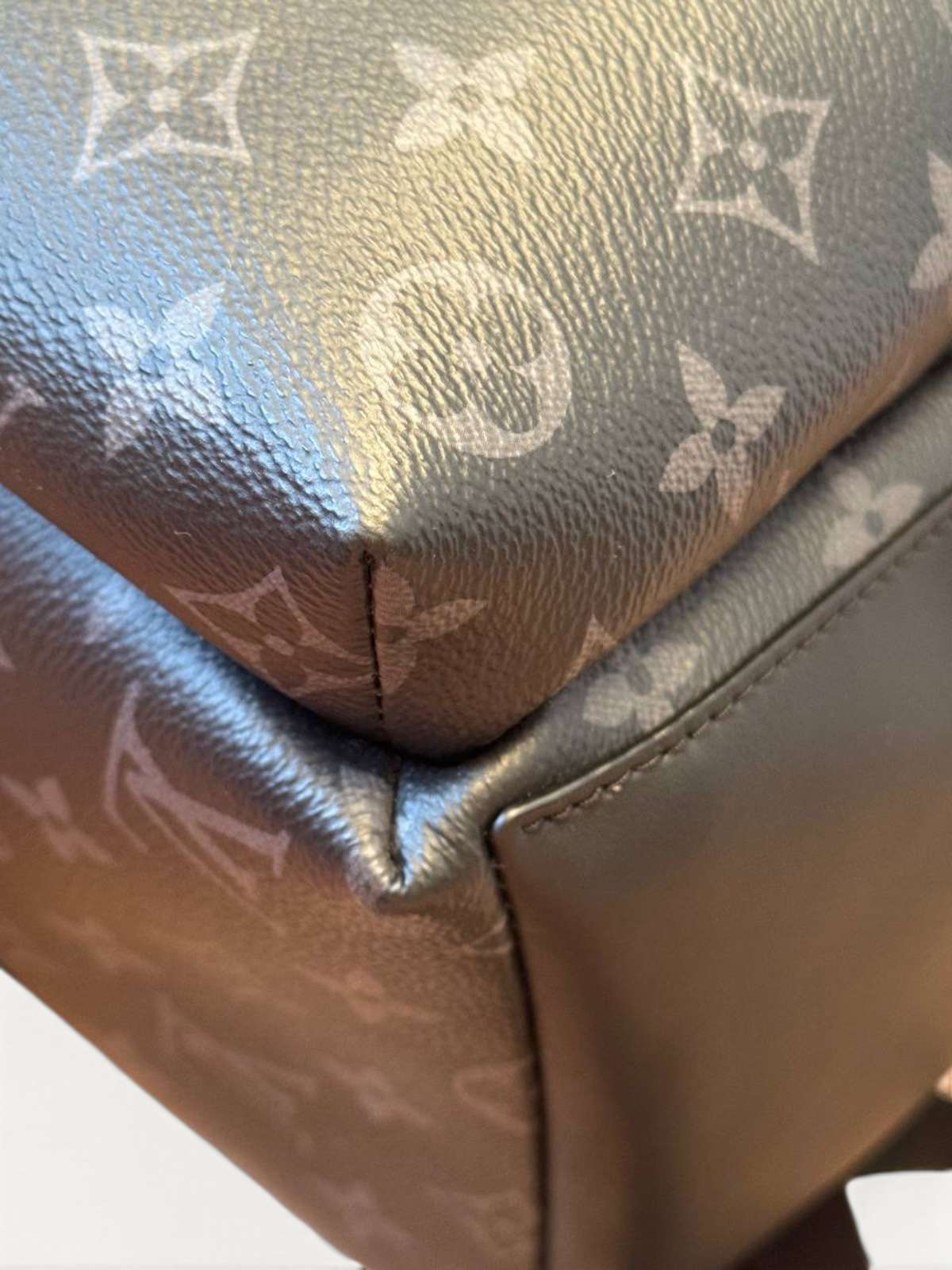 Сумки Louis Vuitton Discovery  изображение #10