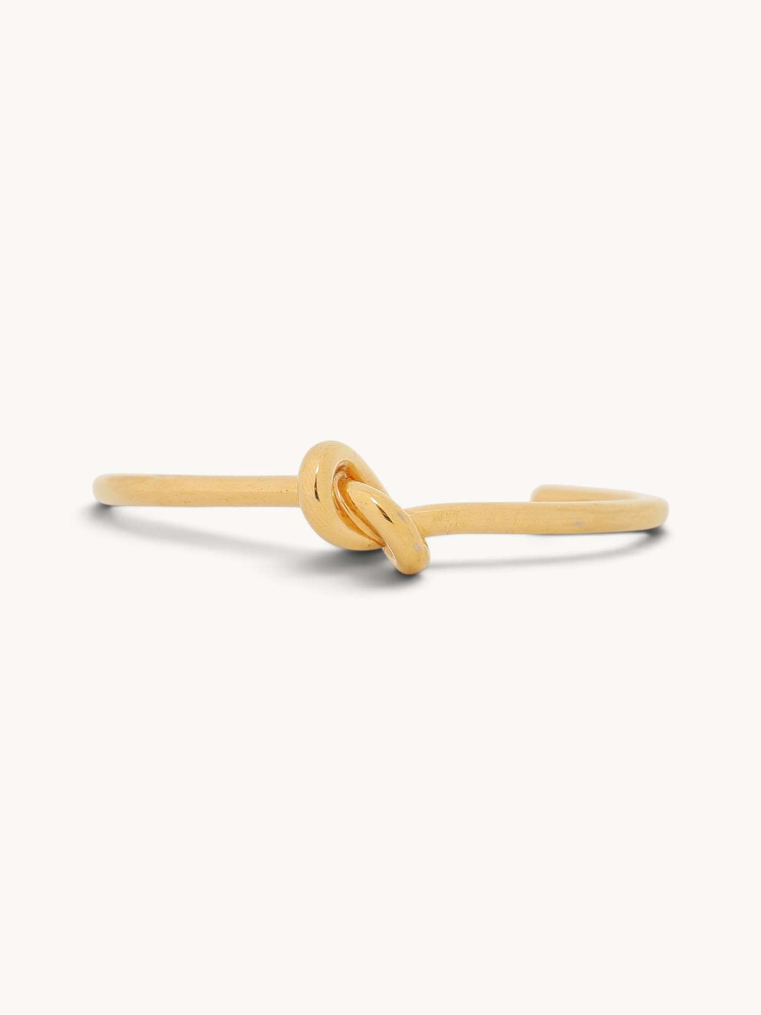 Celine Knot
