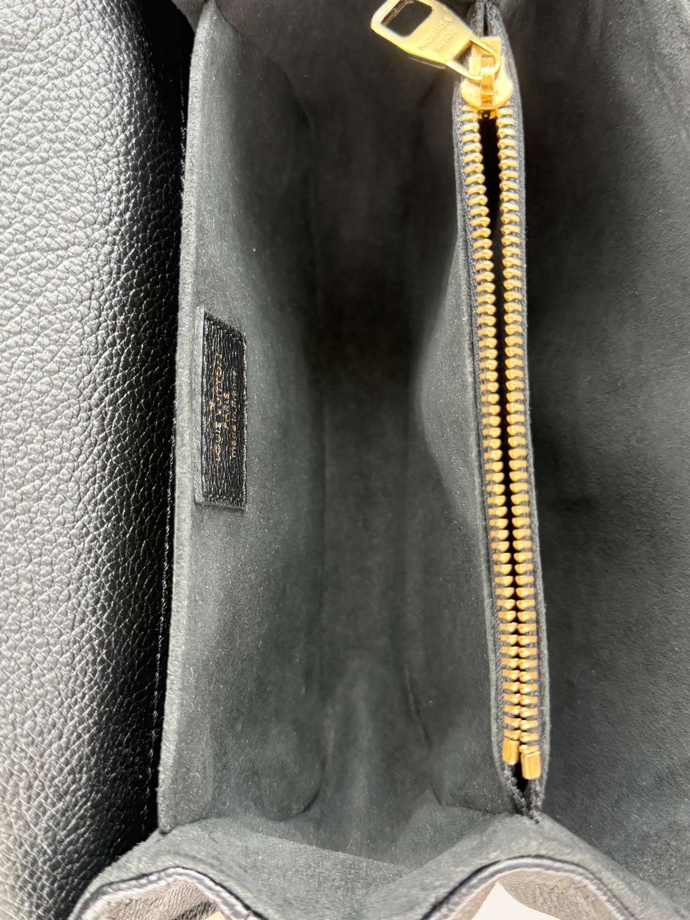 Сумки Louis Vuitton Pochette Metis изображение #6
