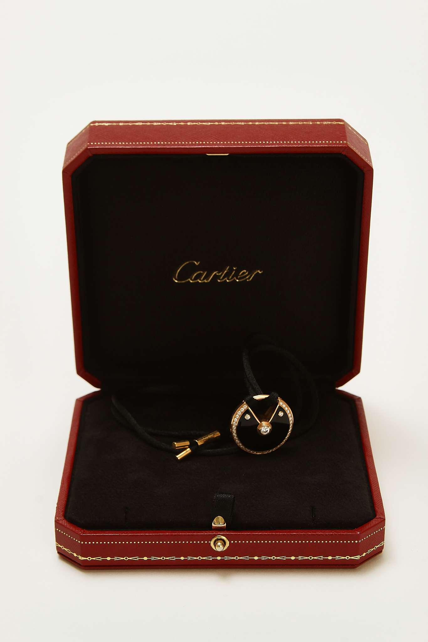 Cartier Amulette 2