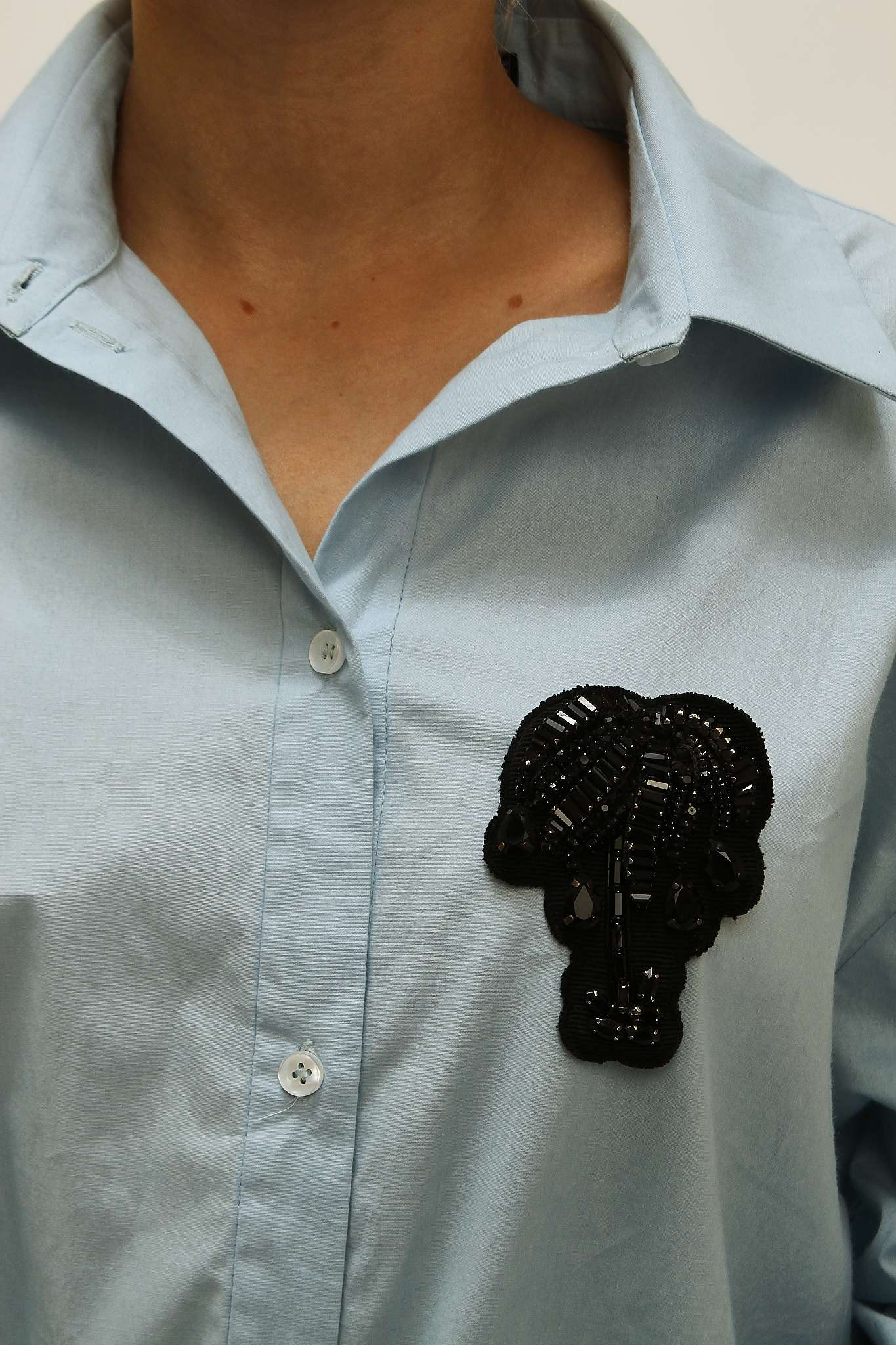 N21 Brooch 3