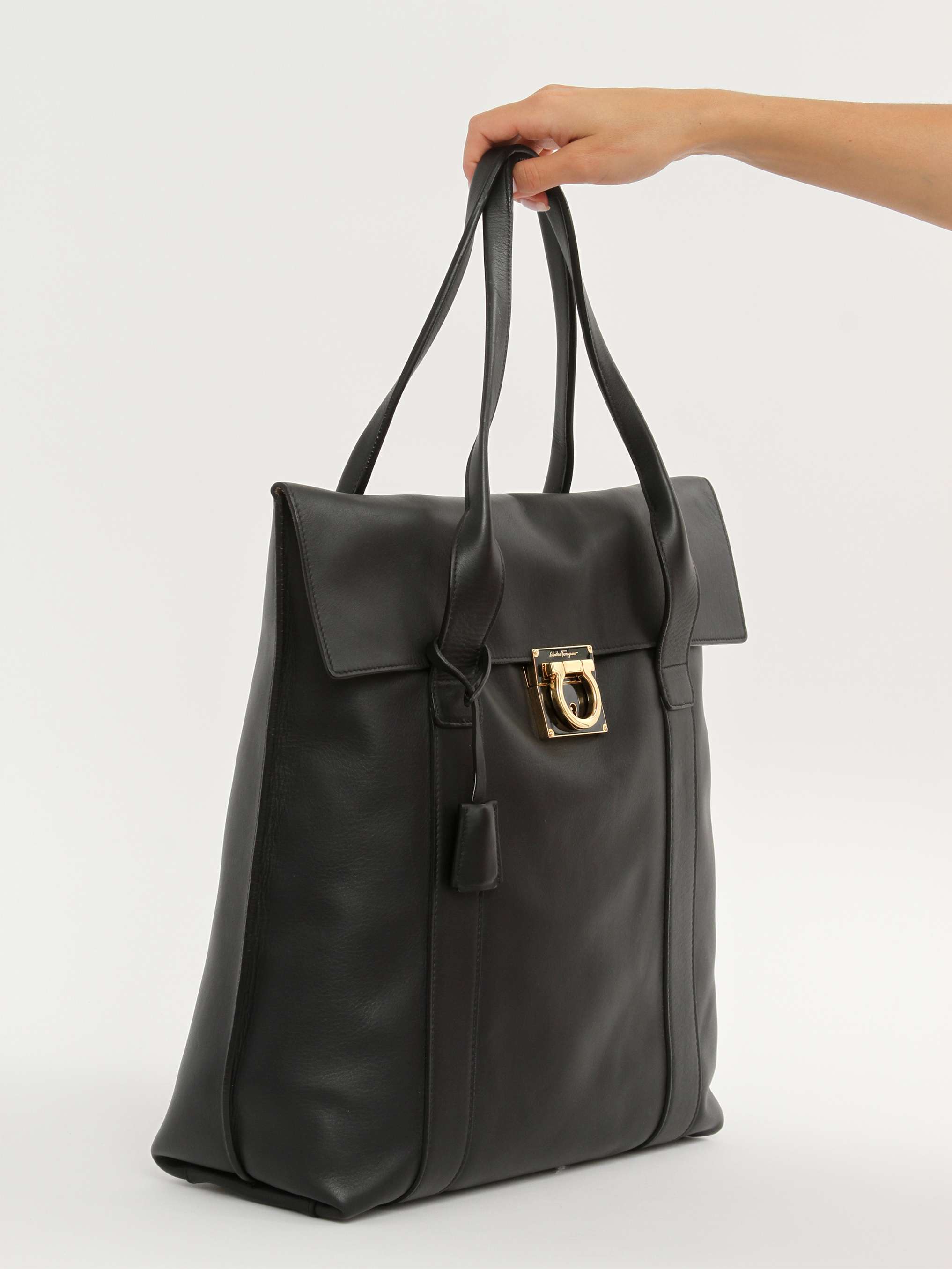 Salvatore Ferragamo Sookie 2