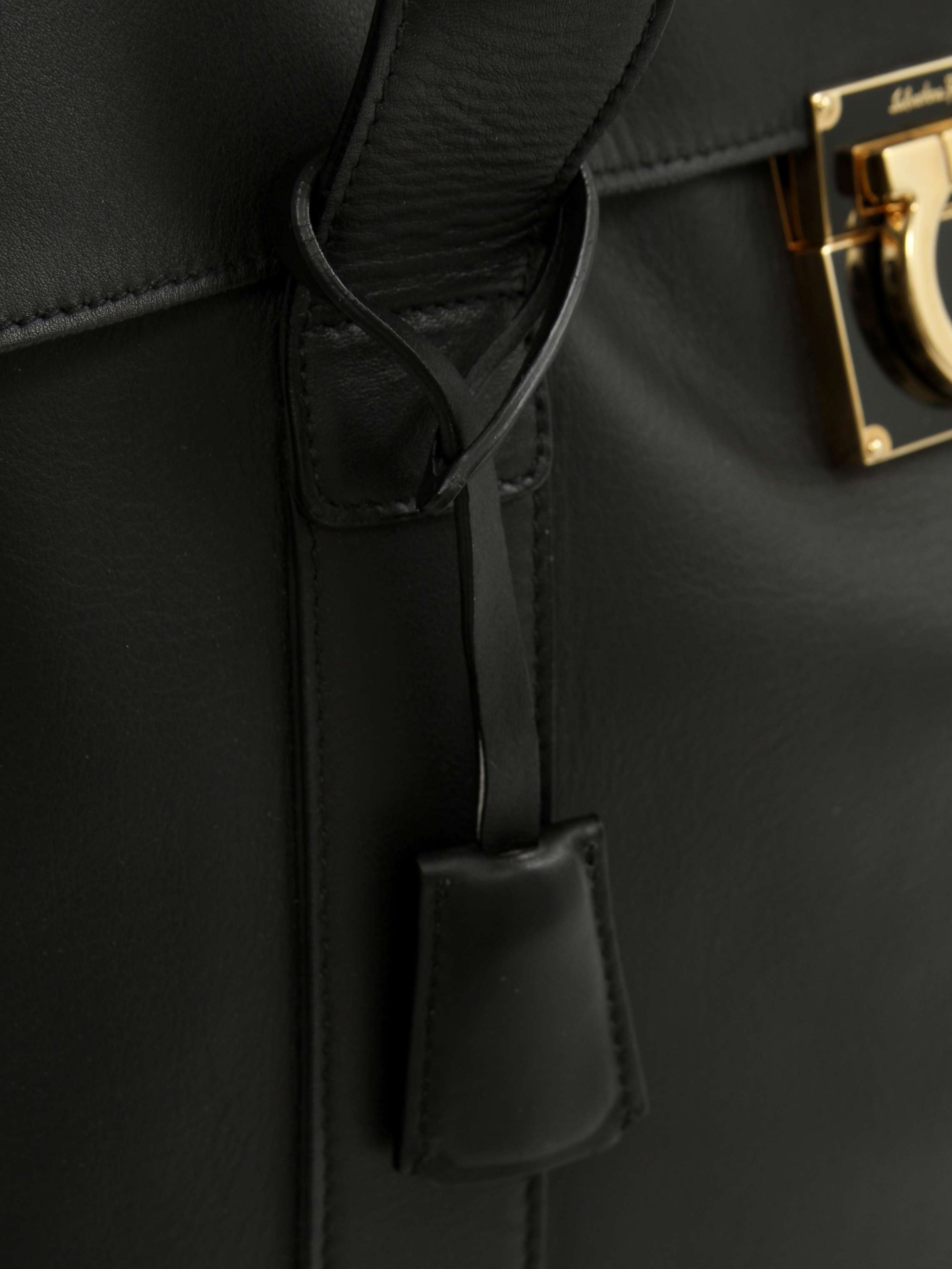 Salvatore Ferragamo Sookie 5