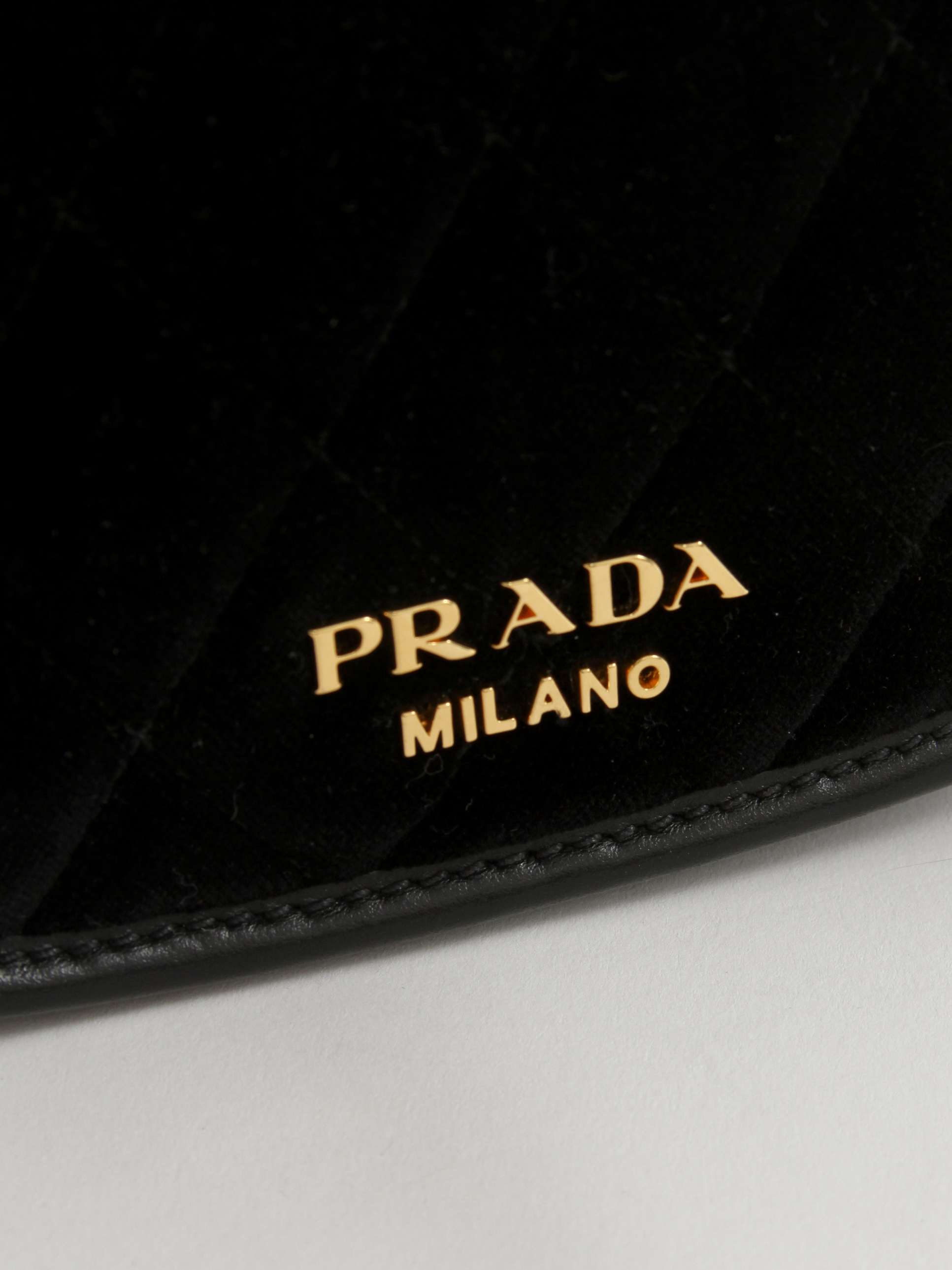 Prada Corsaire  5