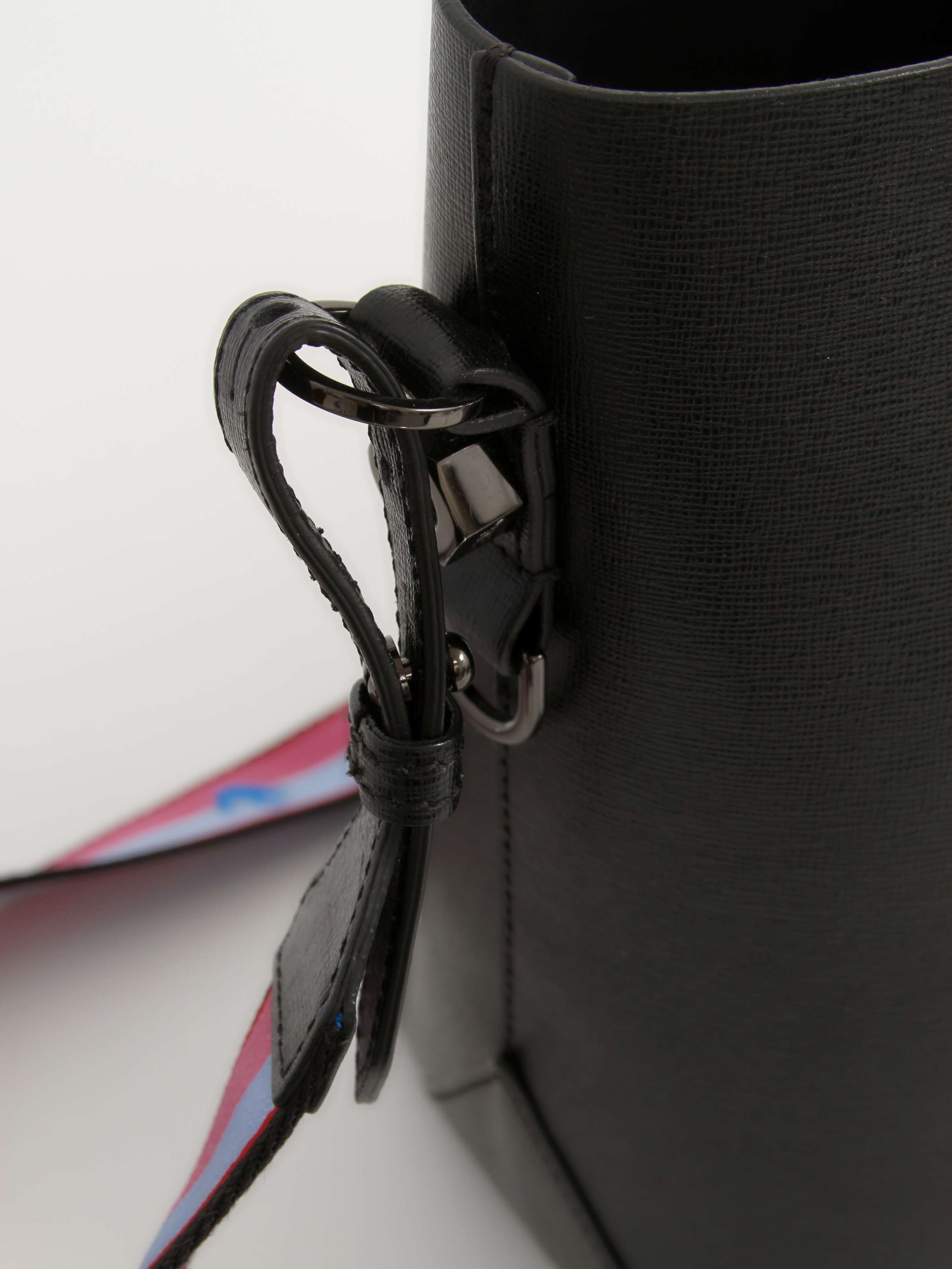 Off-White Binder 5