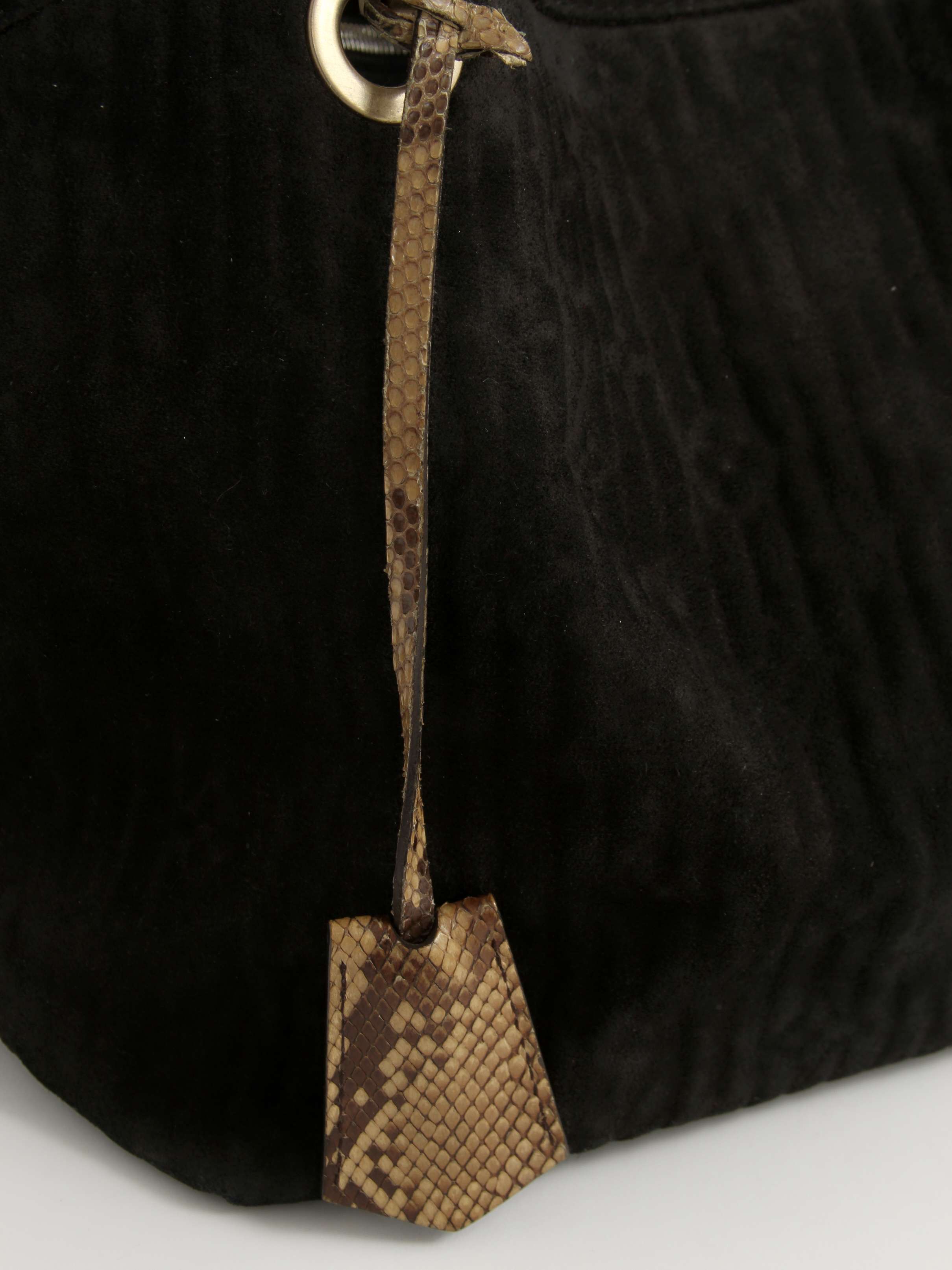 Louis Vuitton Whisper 5
