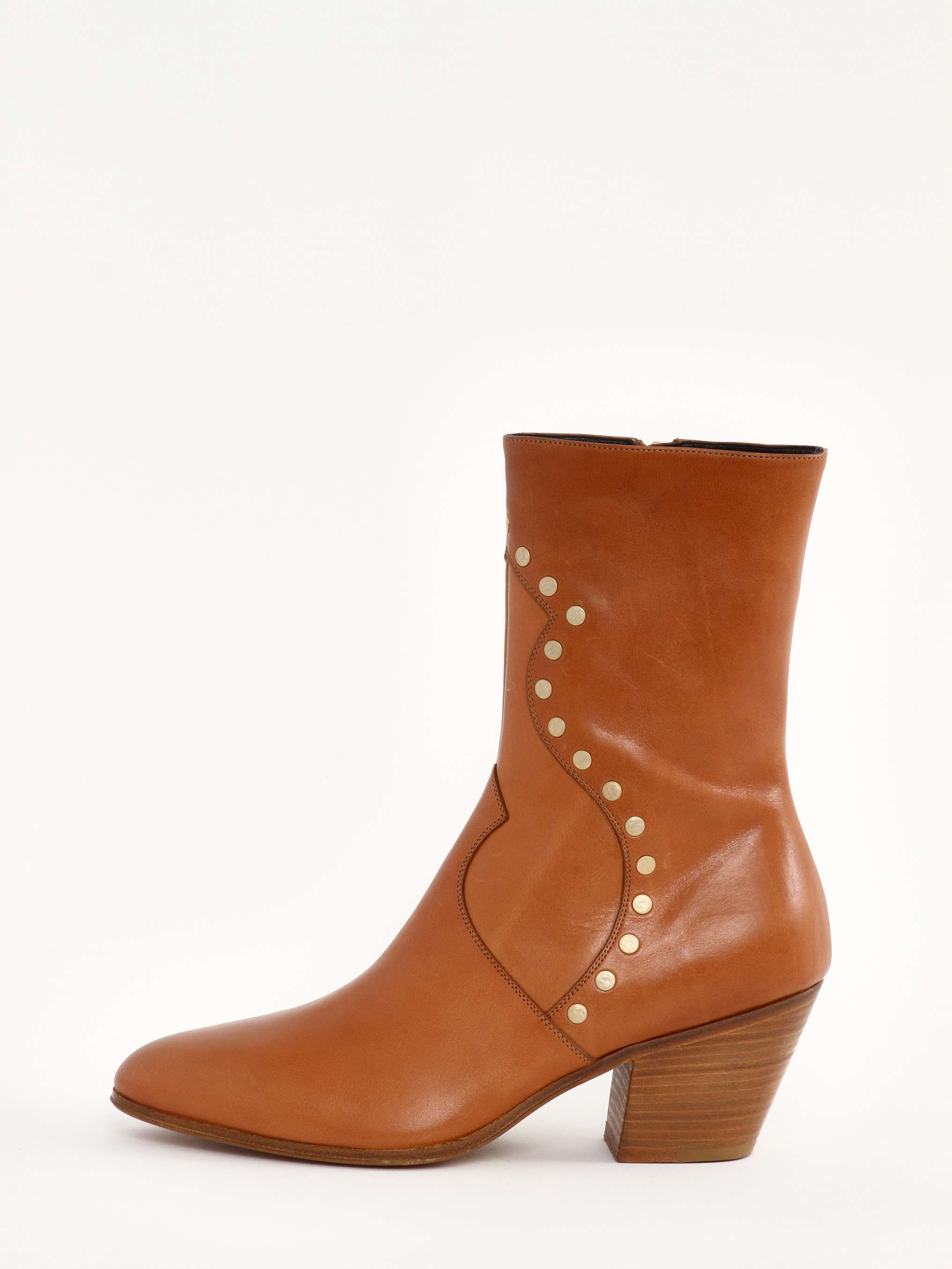 Celine 37 2