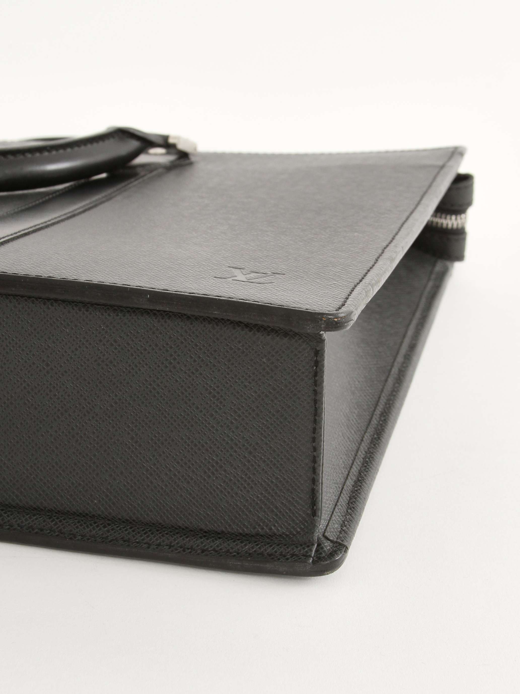 Сумки Louis Vuitton Lozan изображение #7