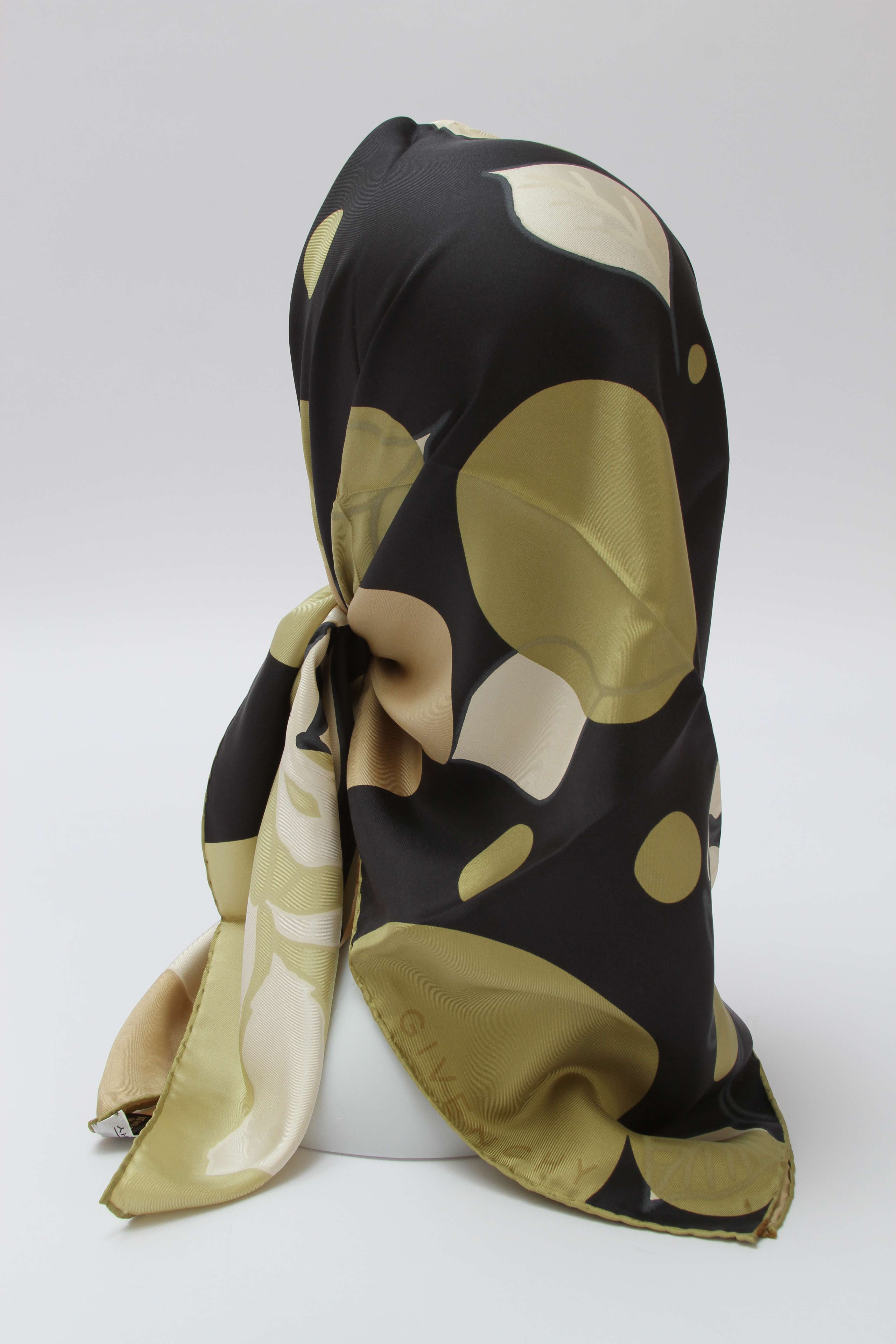 Givenchy Scarf 3