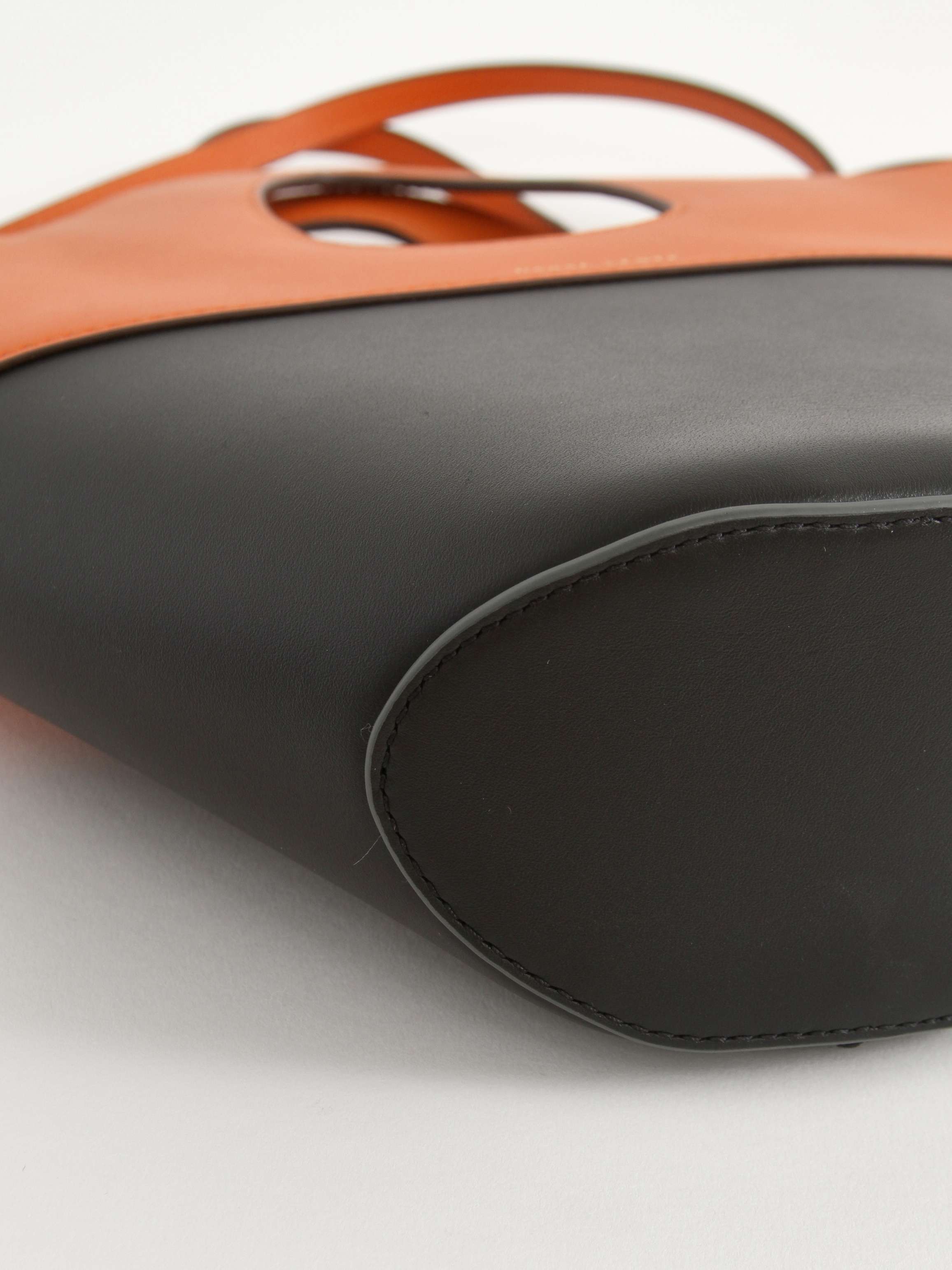Danse Lente Leather Bag 5
