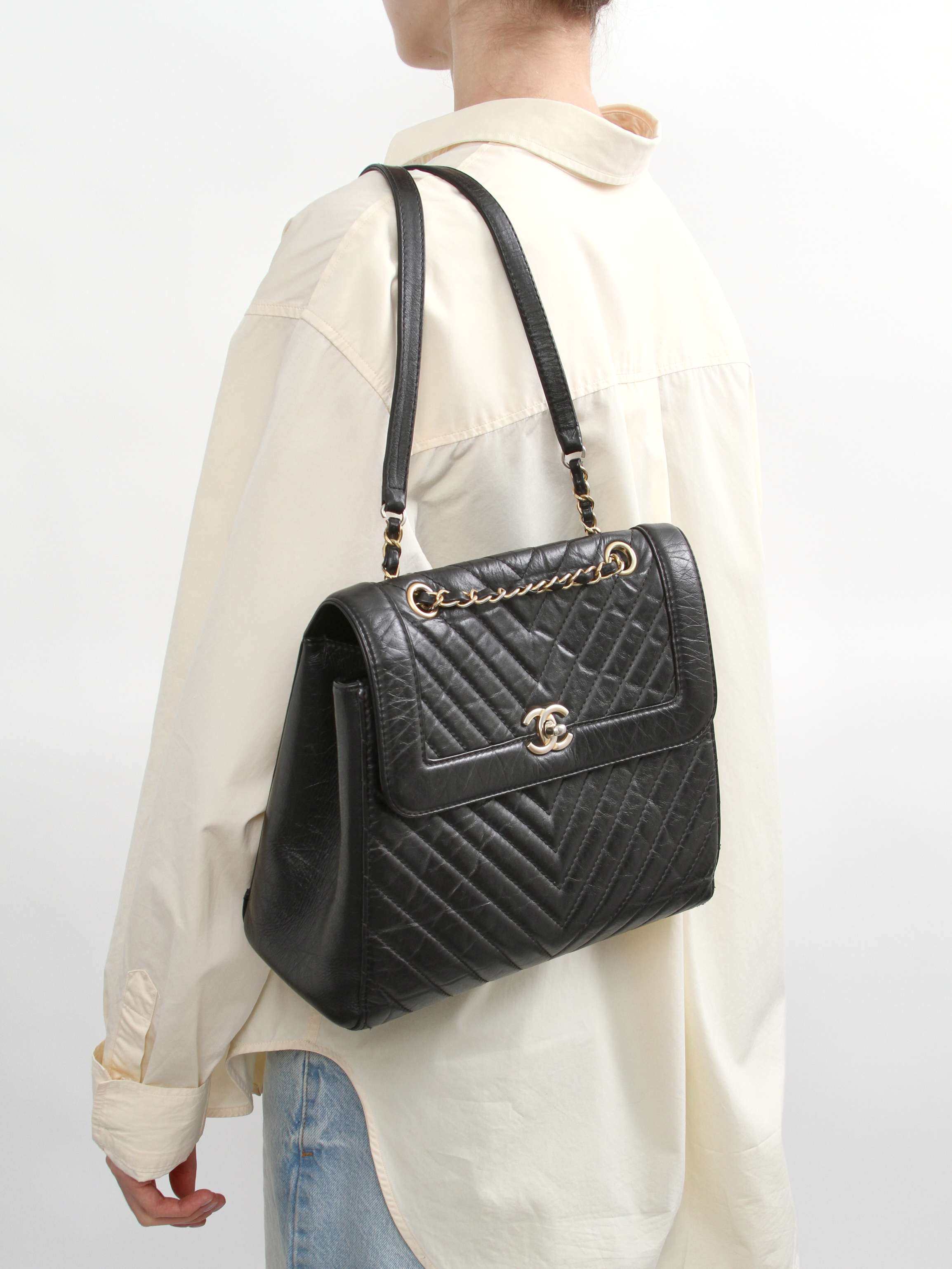 Chanel Leather Bag  2