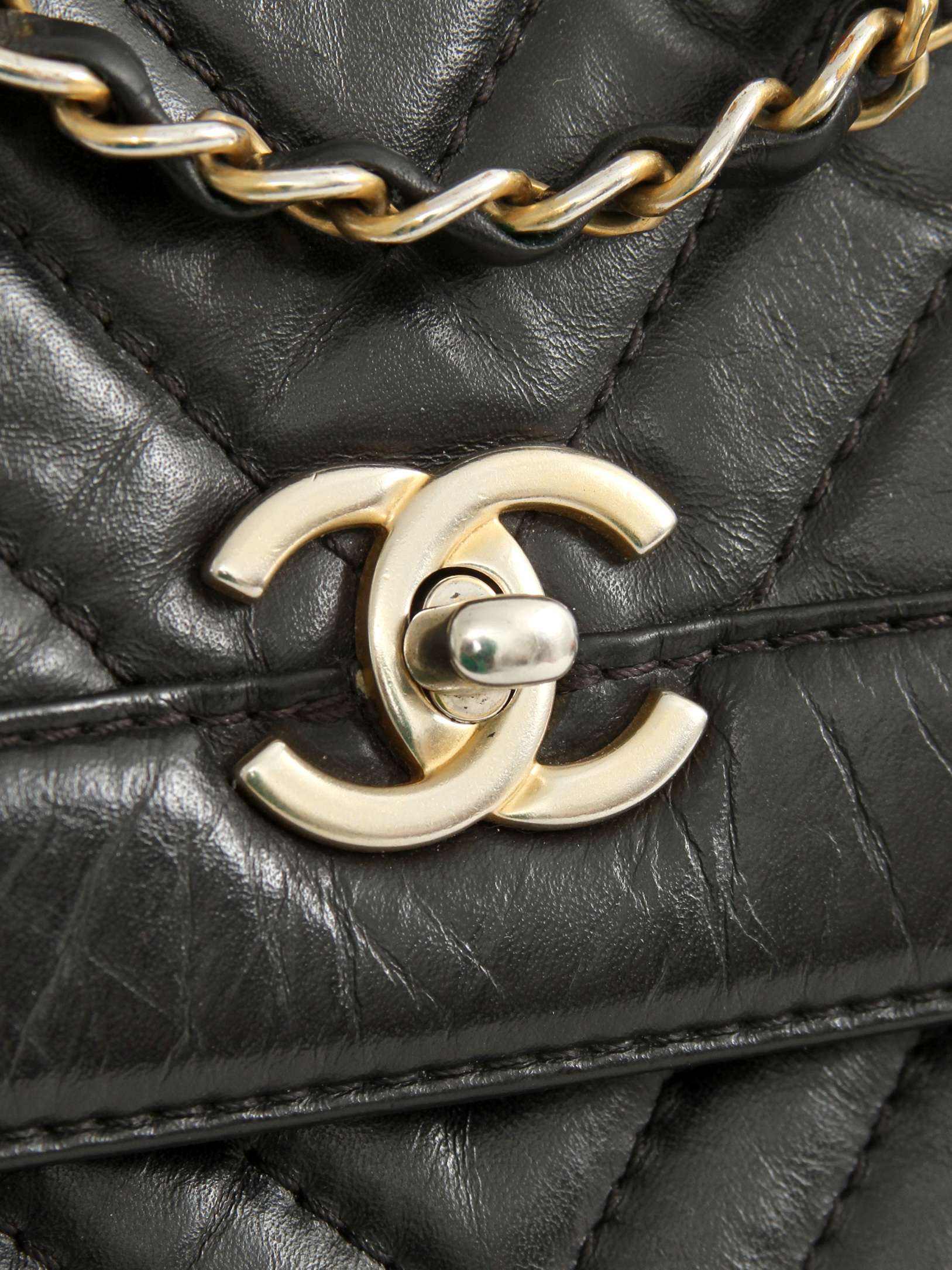 Chanel Leather Bag  5