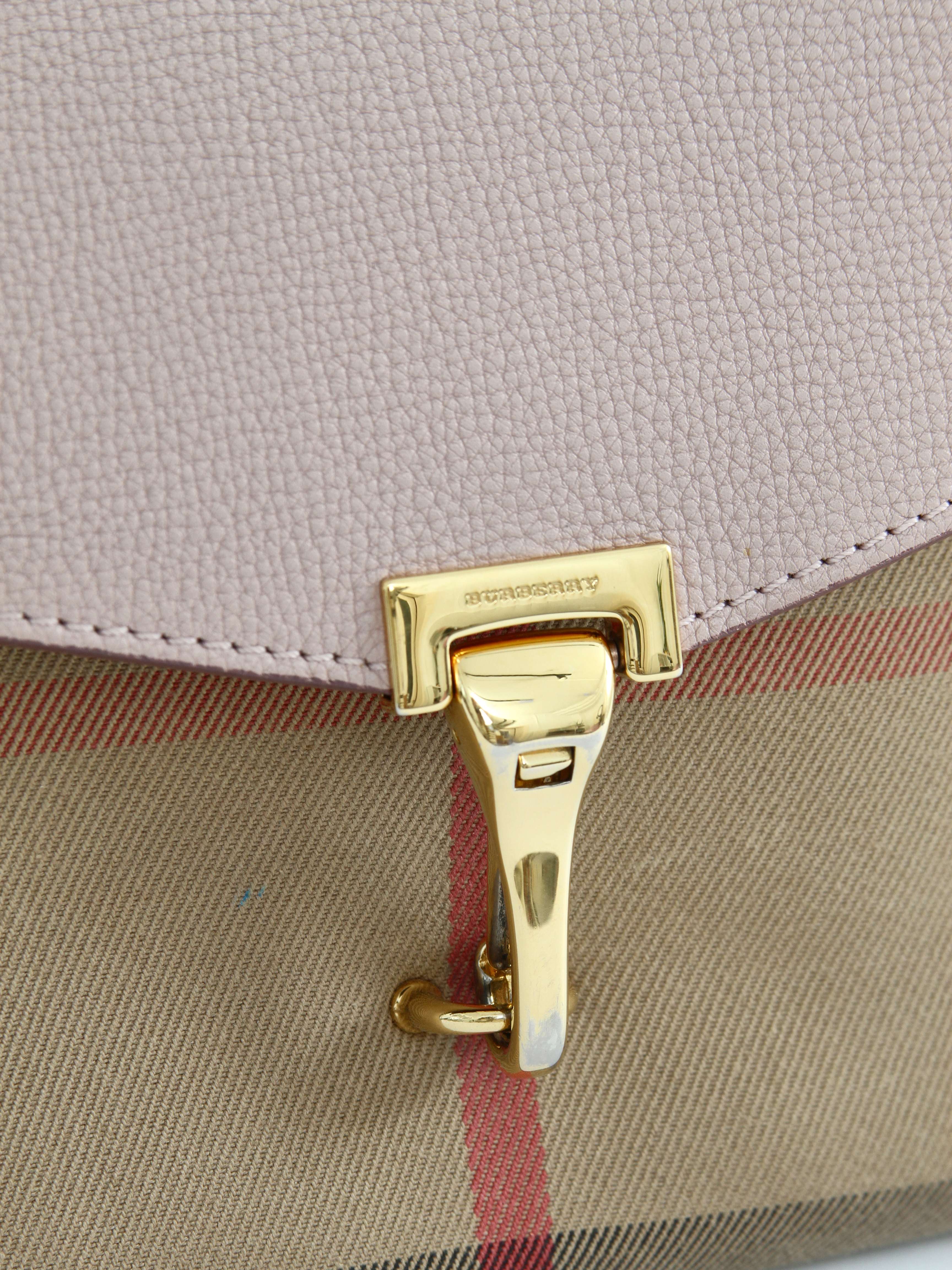 Burberry Macken 5