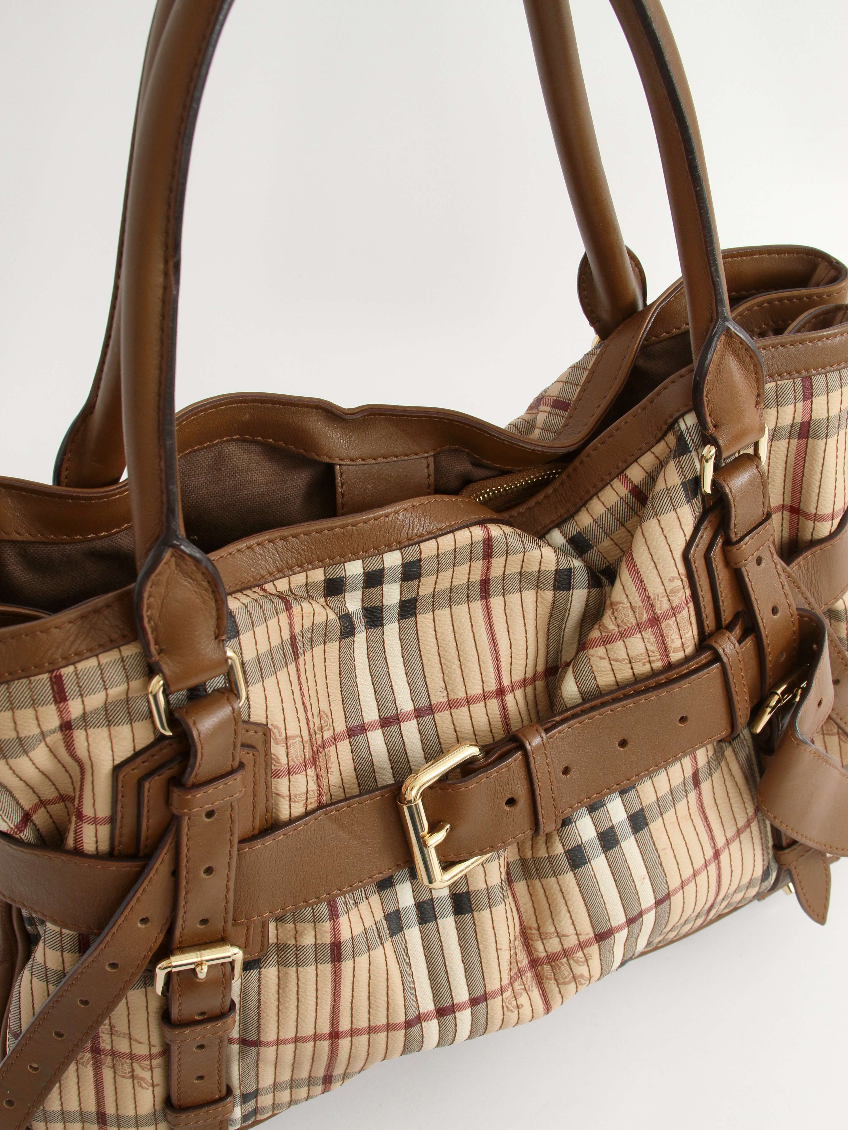 Burberry Leather Bag  5