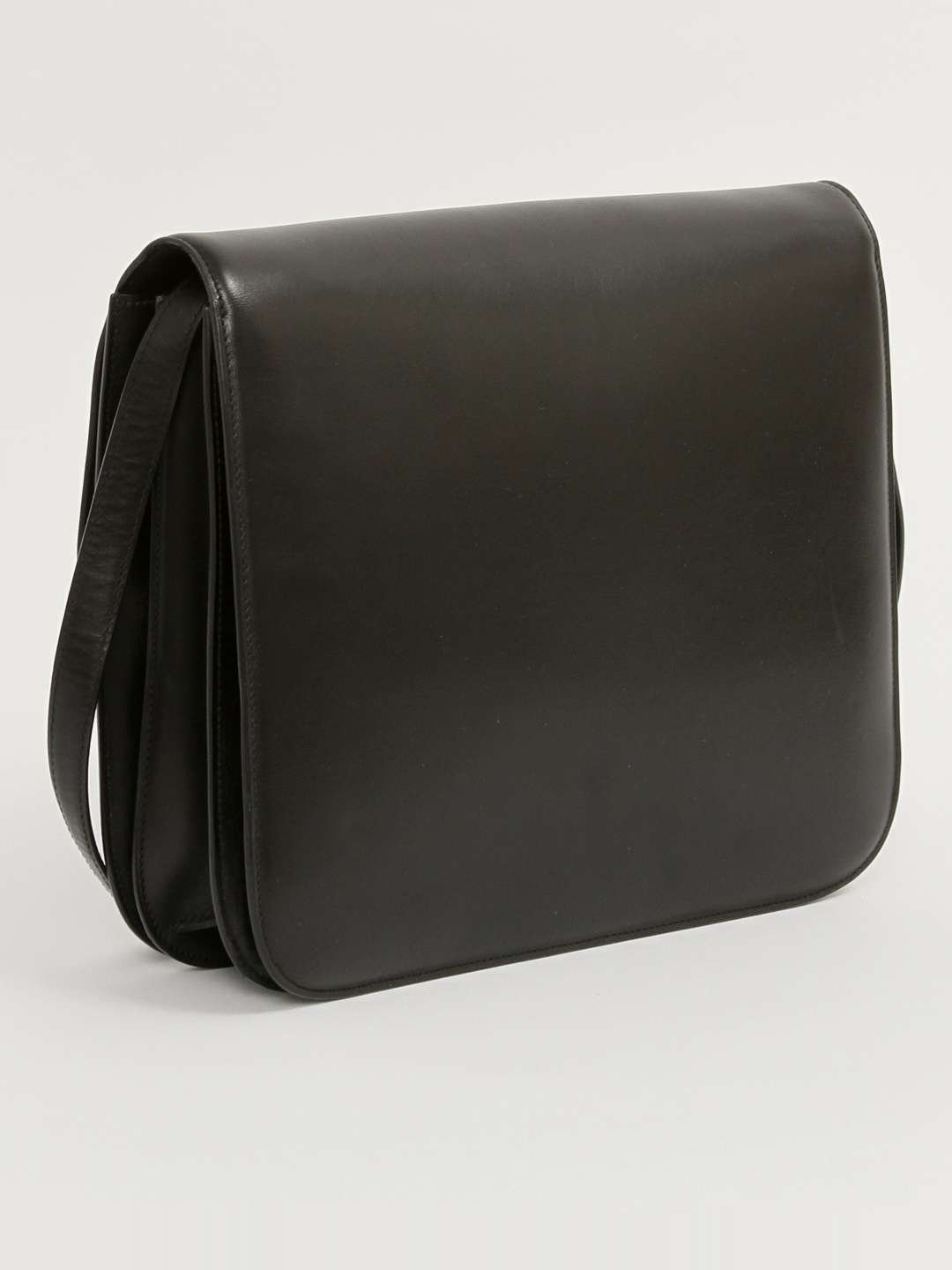 Celine Classic 5