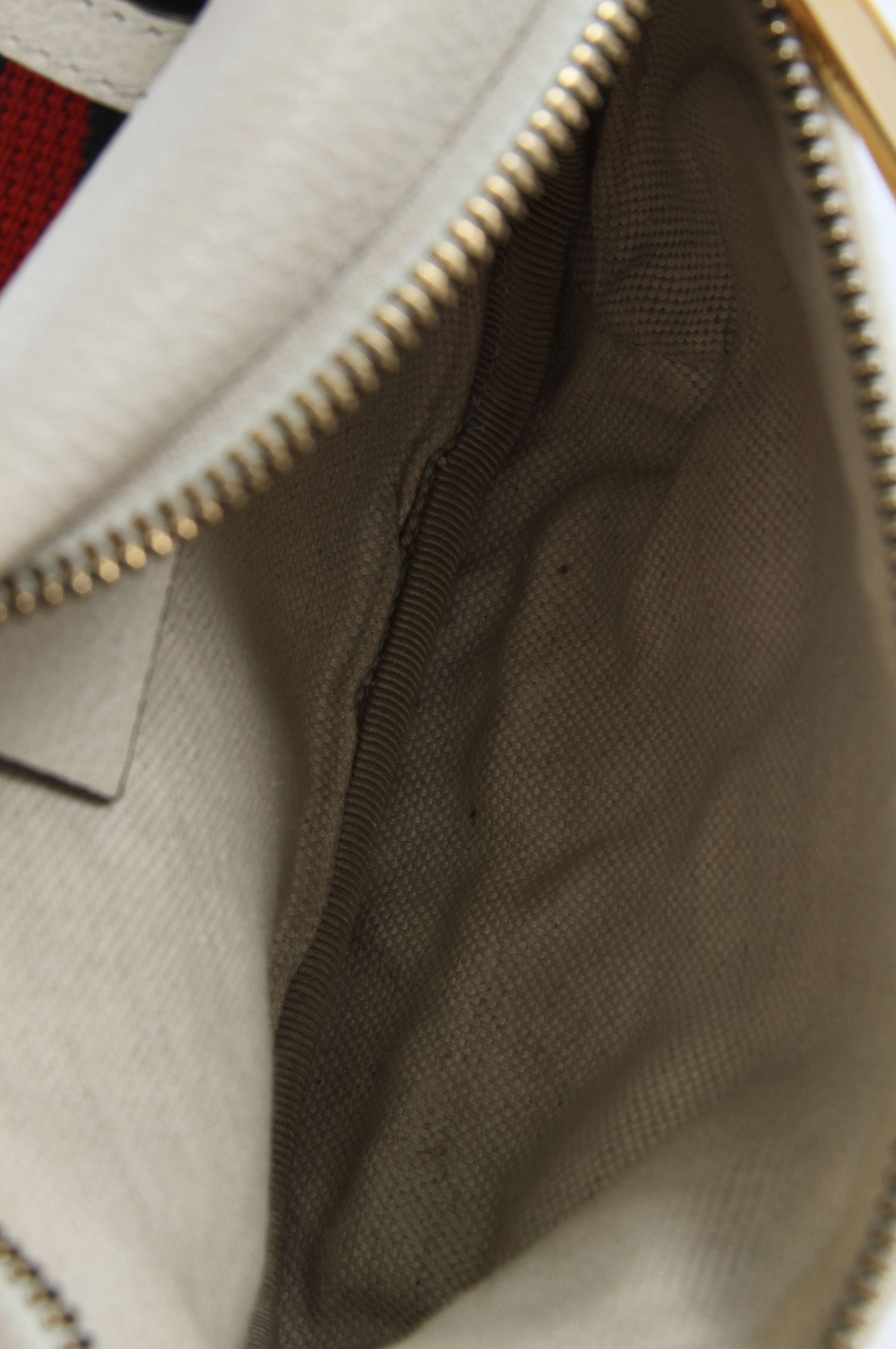 Gucci Leather Bag 2