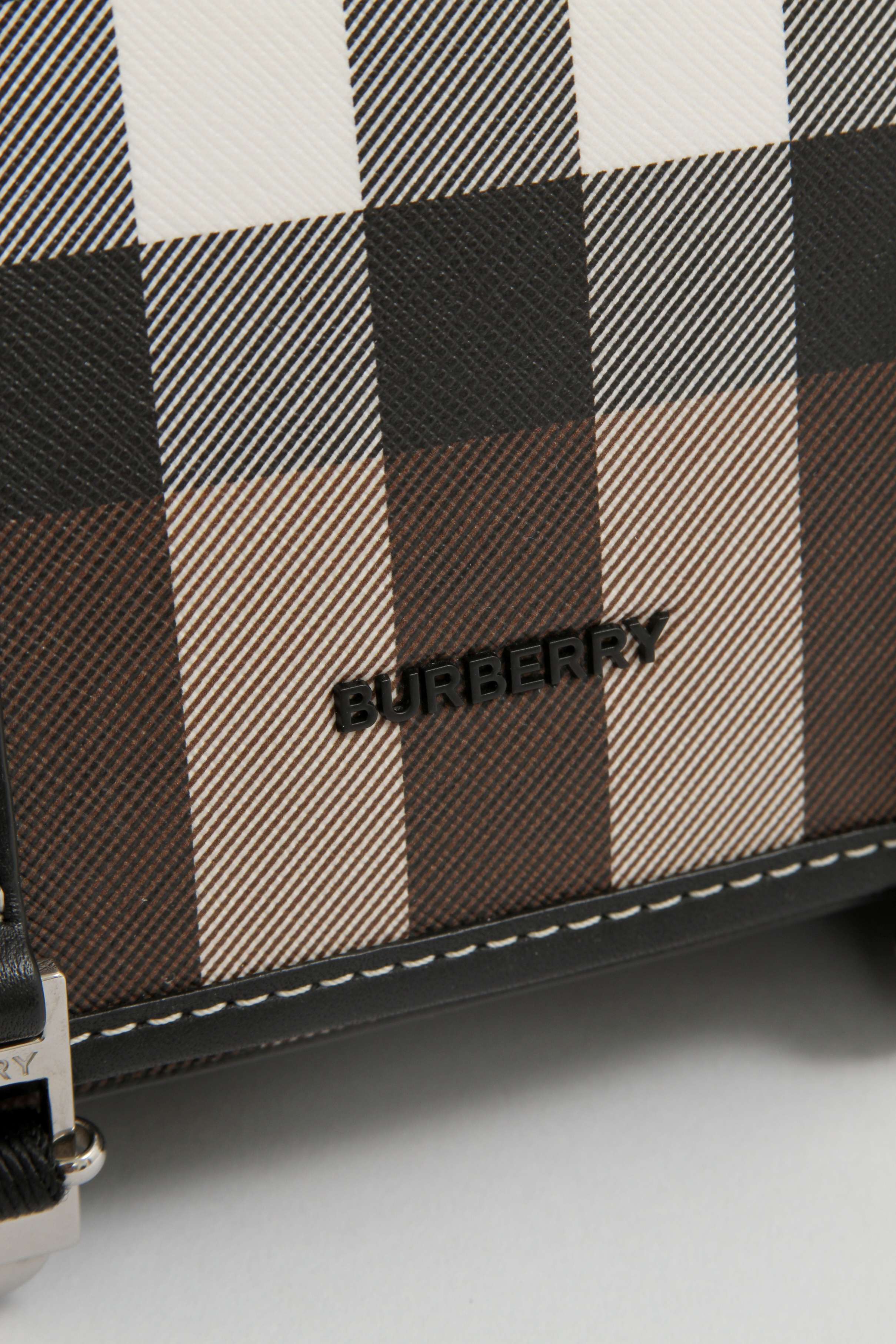 Burberry Messenger 5