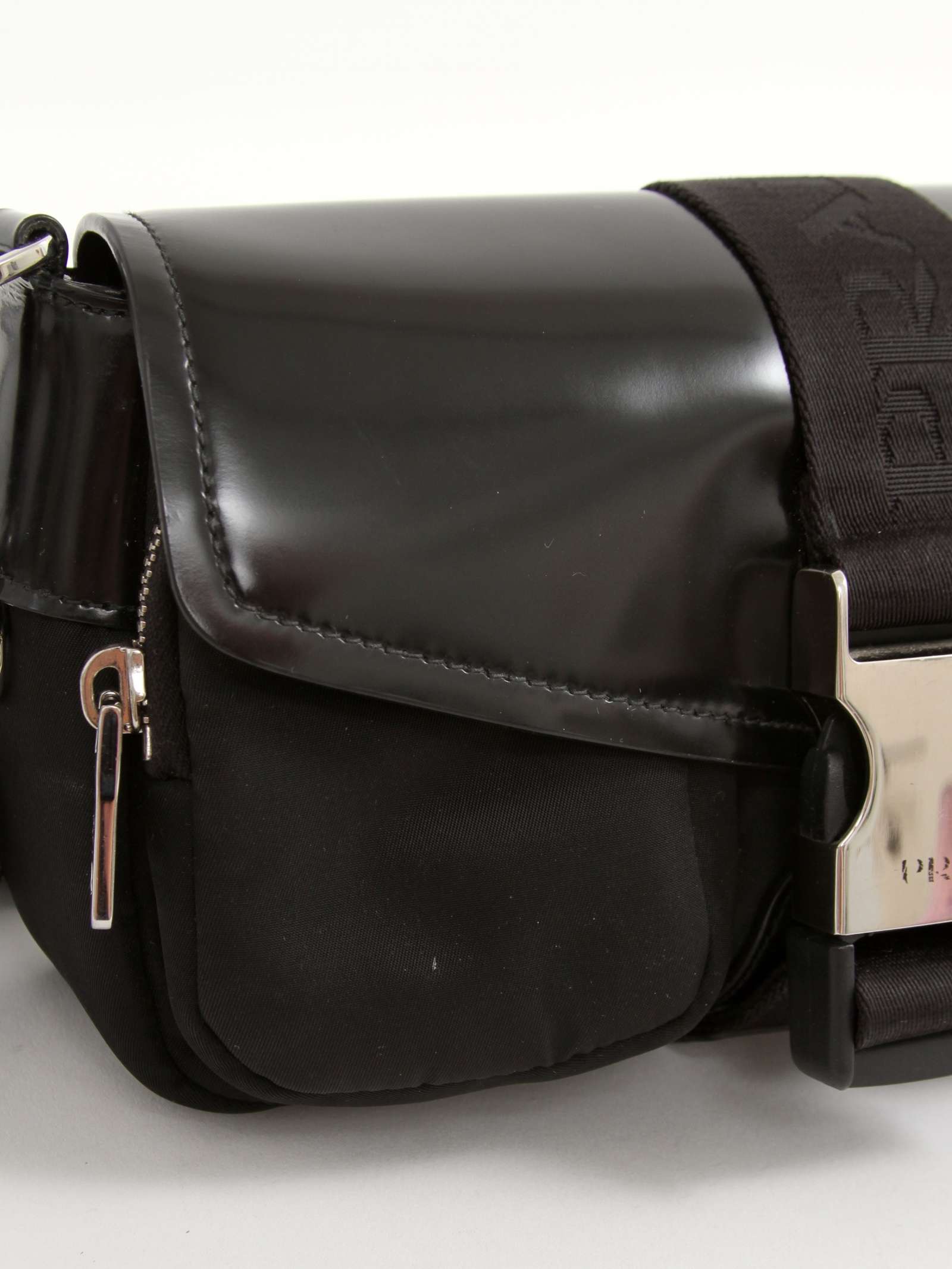 Prada Pocket 5