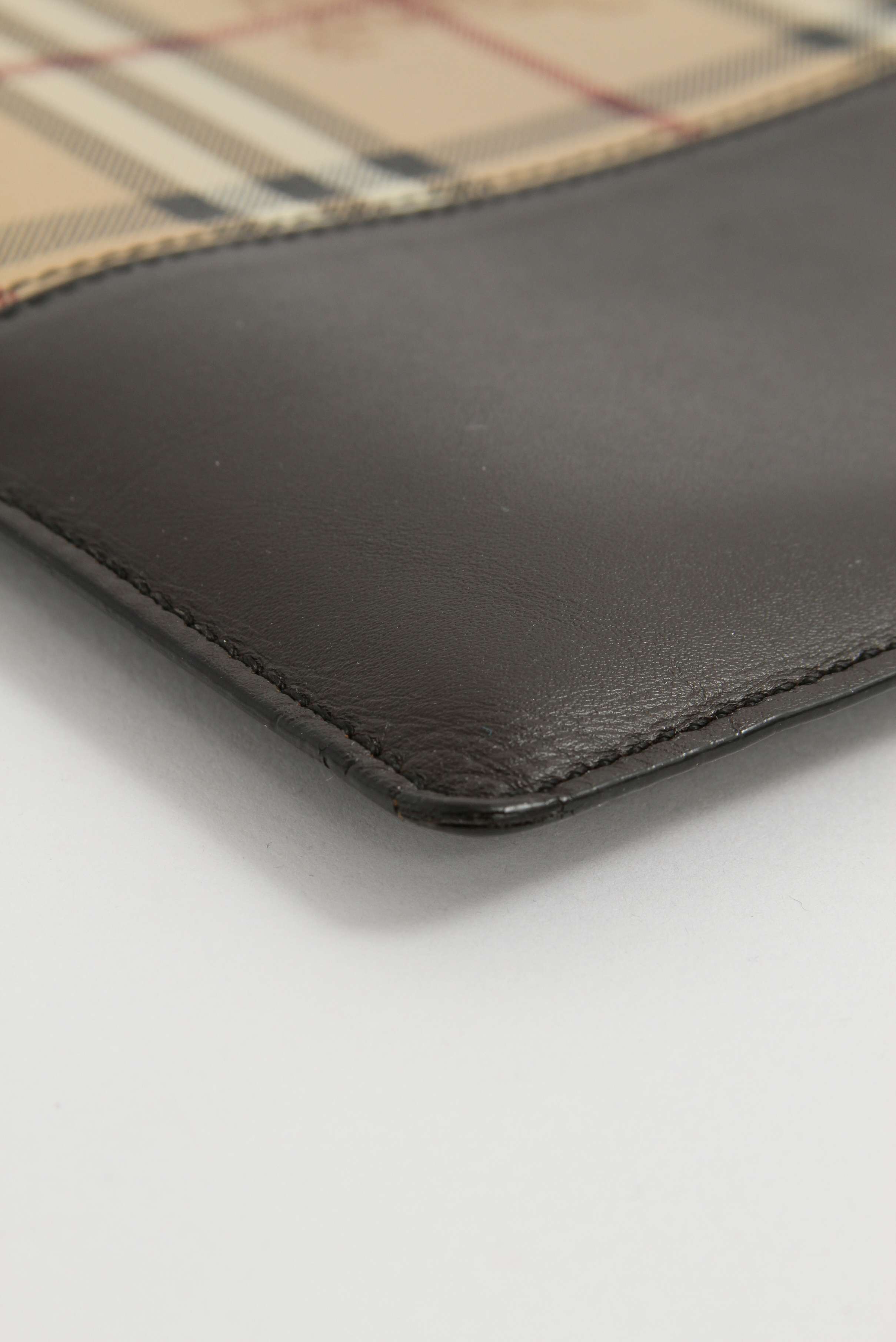 Burberry Case 5