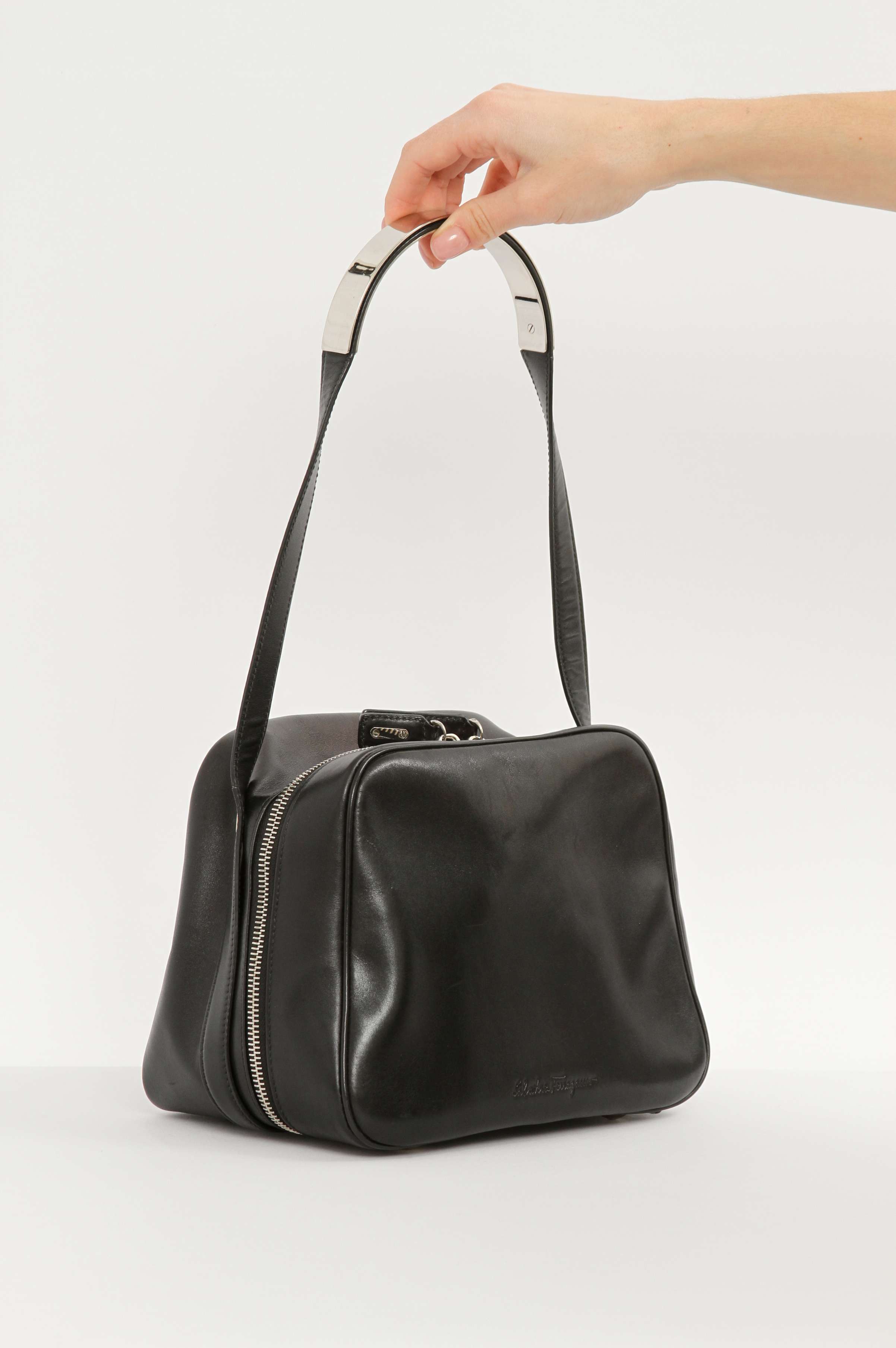 Salvatore Ferragamo Leather Bag 2
