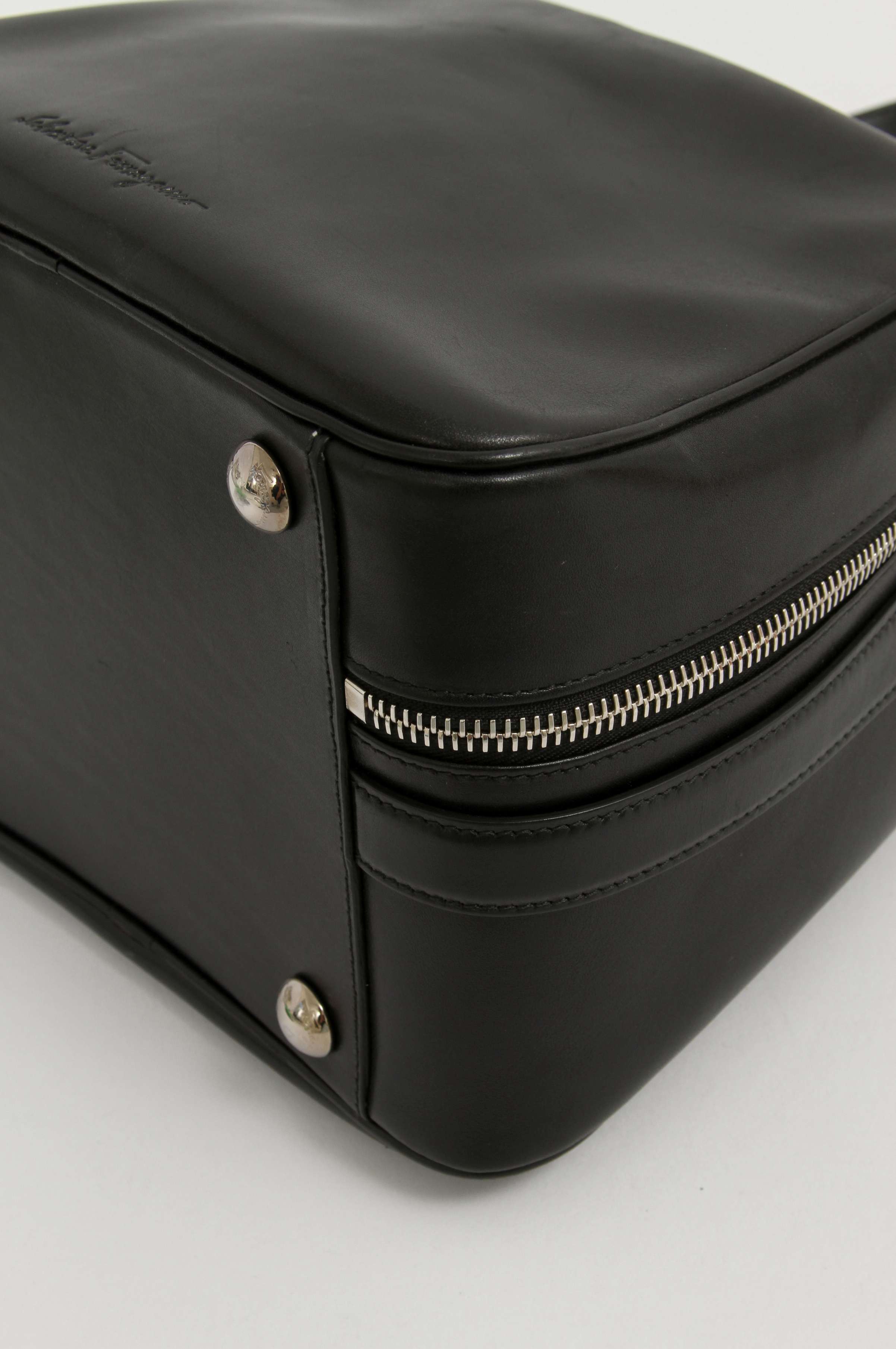 Salvatore Ferragamo Leather Bag 5