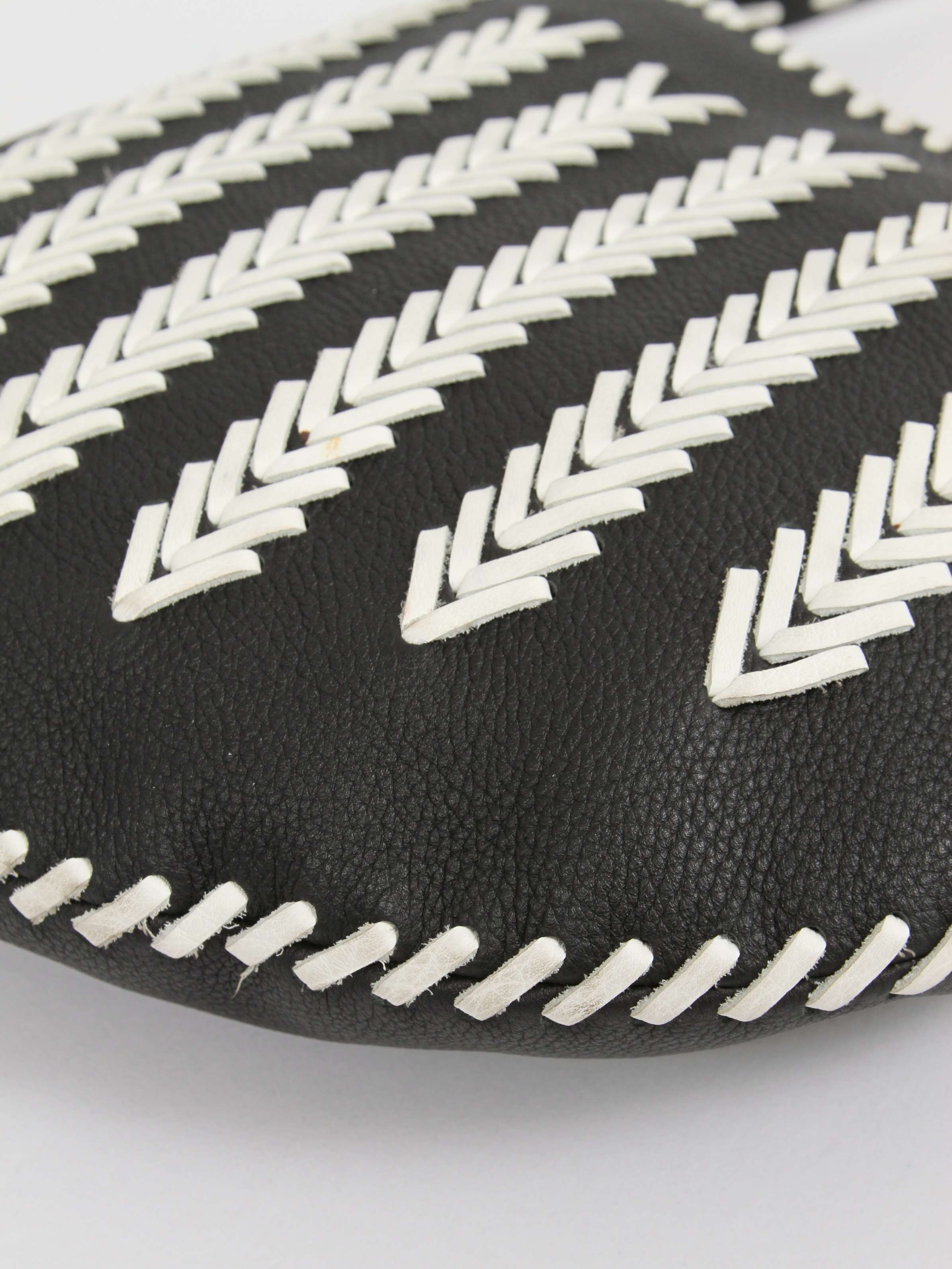Fendi Leather Bag 5