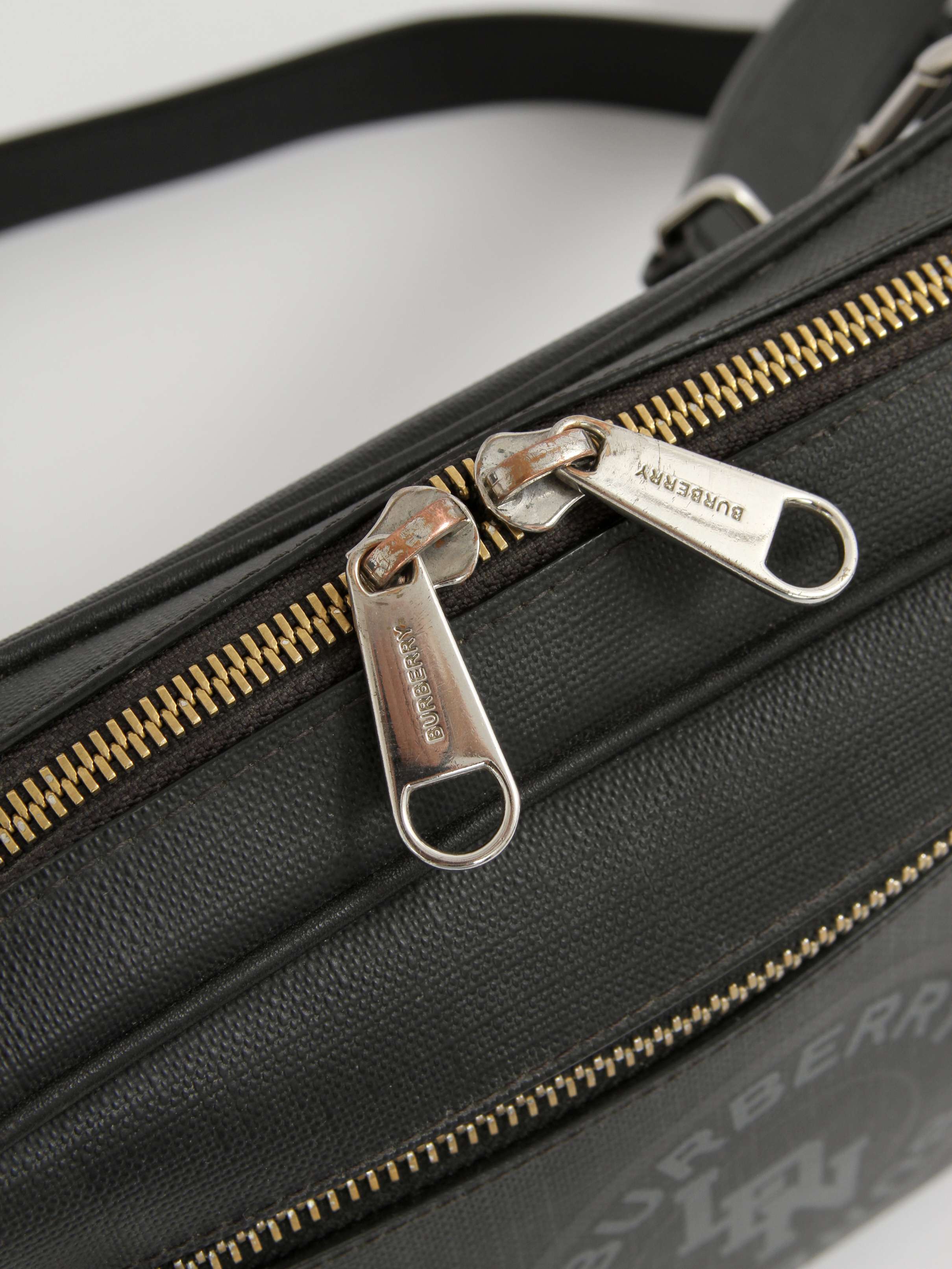Burberry Leather Bag  5