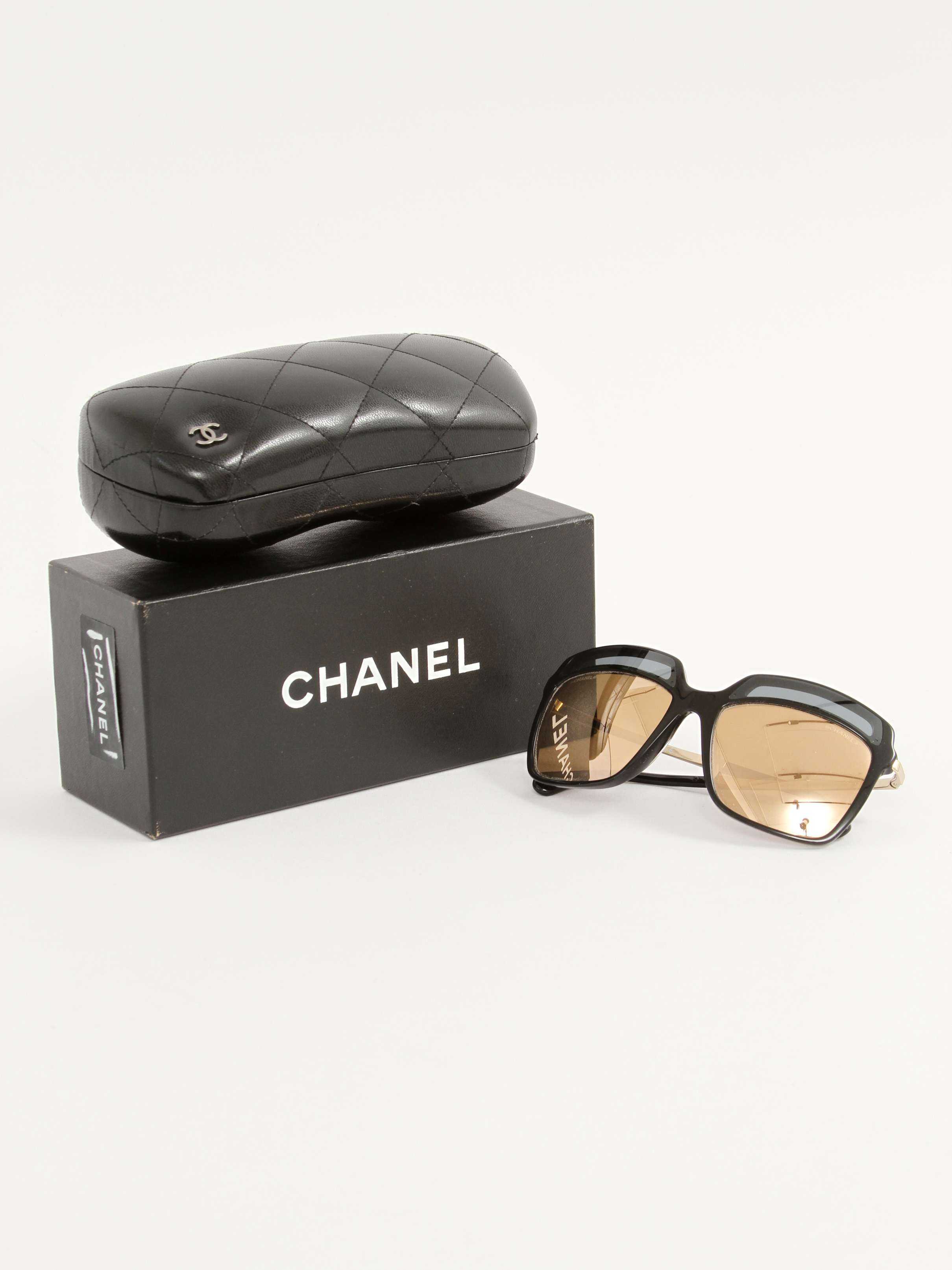Аксессуары Chanel Sunglasses изображение #6