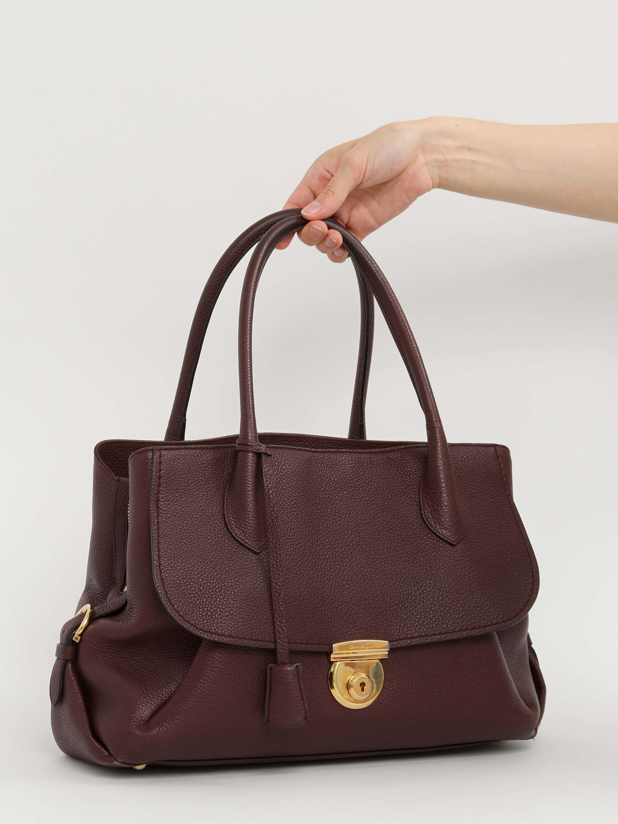 Salvatore Ferragamo Fiamma 2