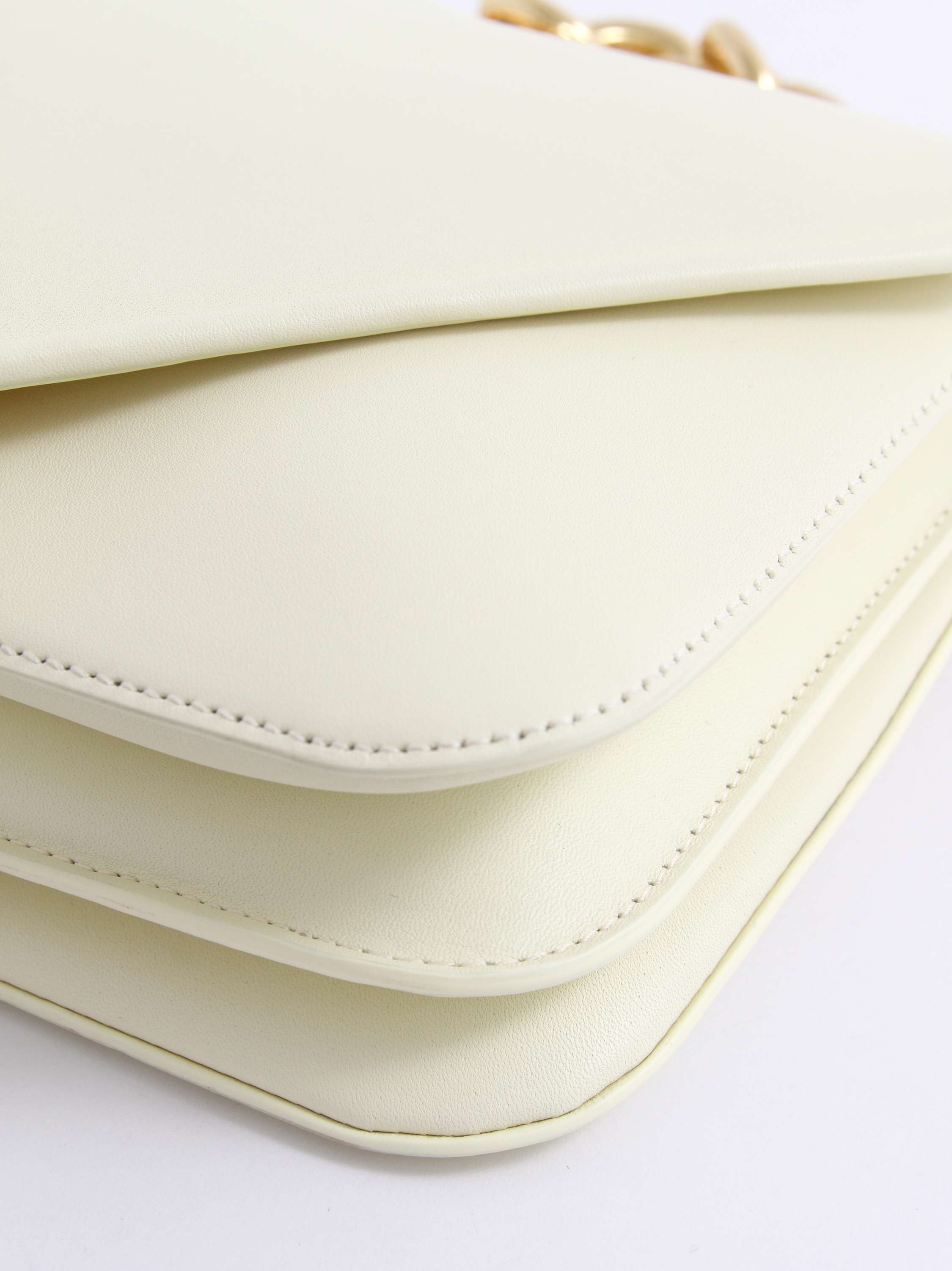 Bottega Veneta Mount 5