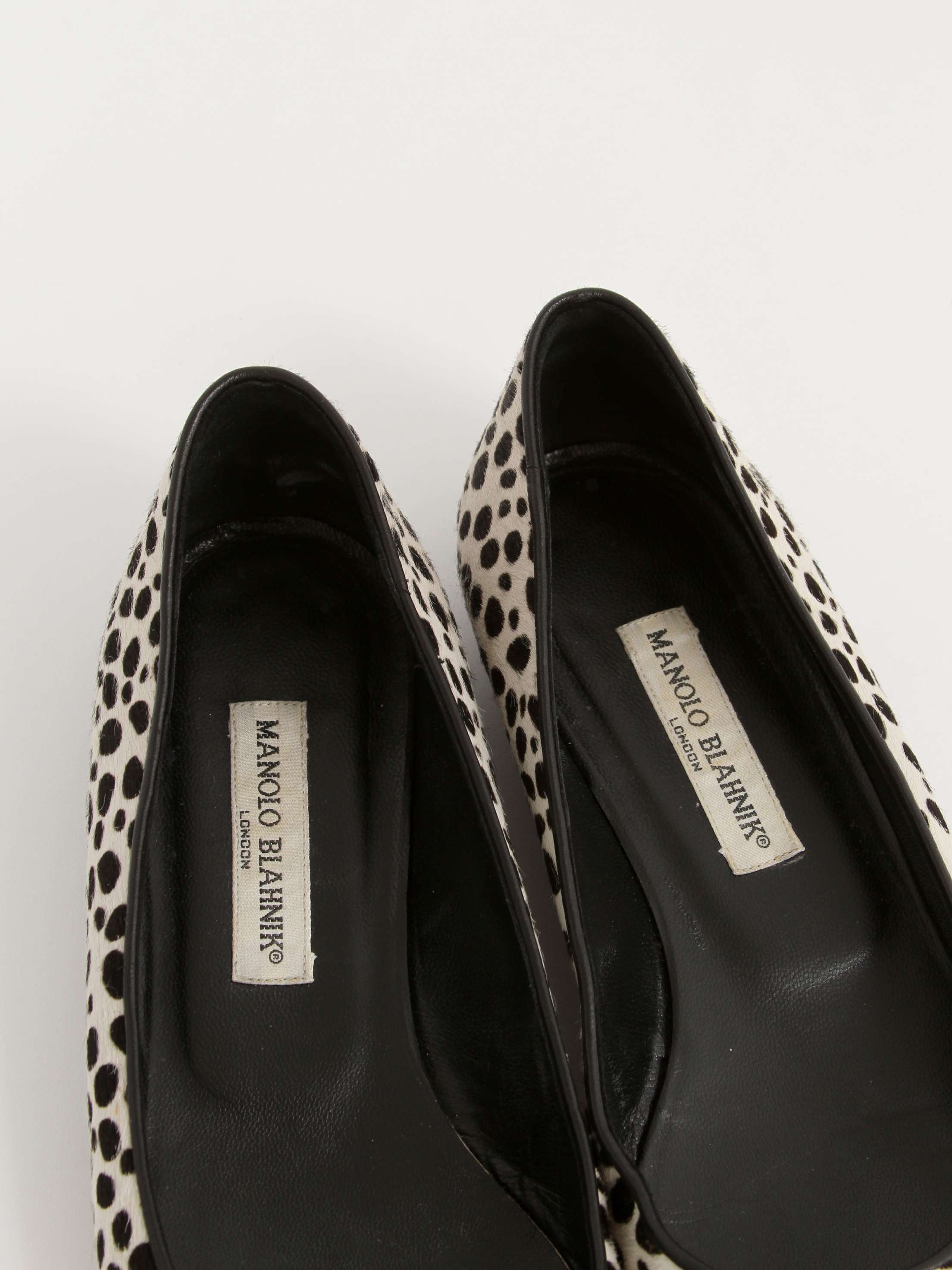 Manolo Blahnik 39 5
