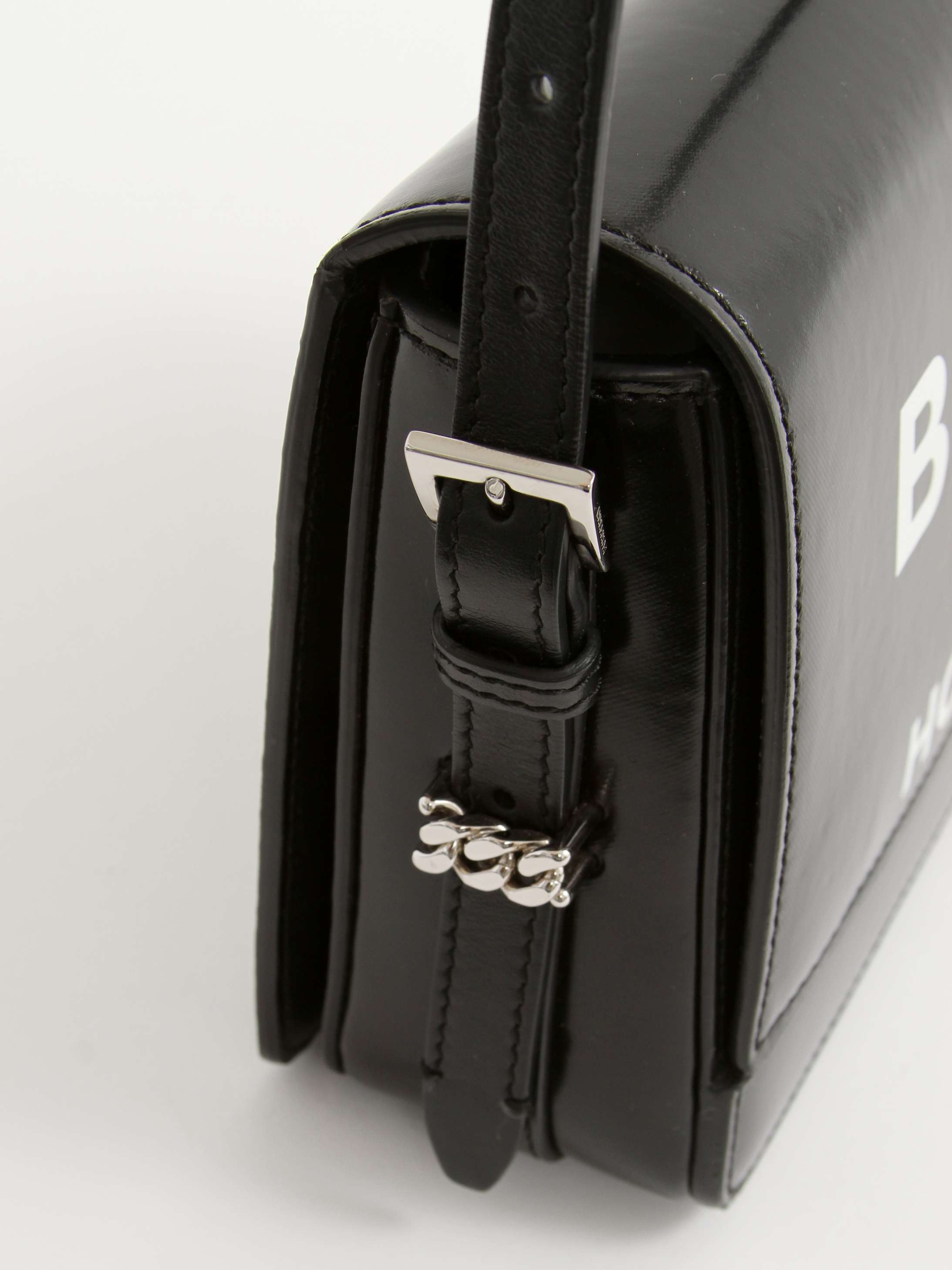 Burberry Grace 5