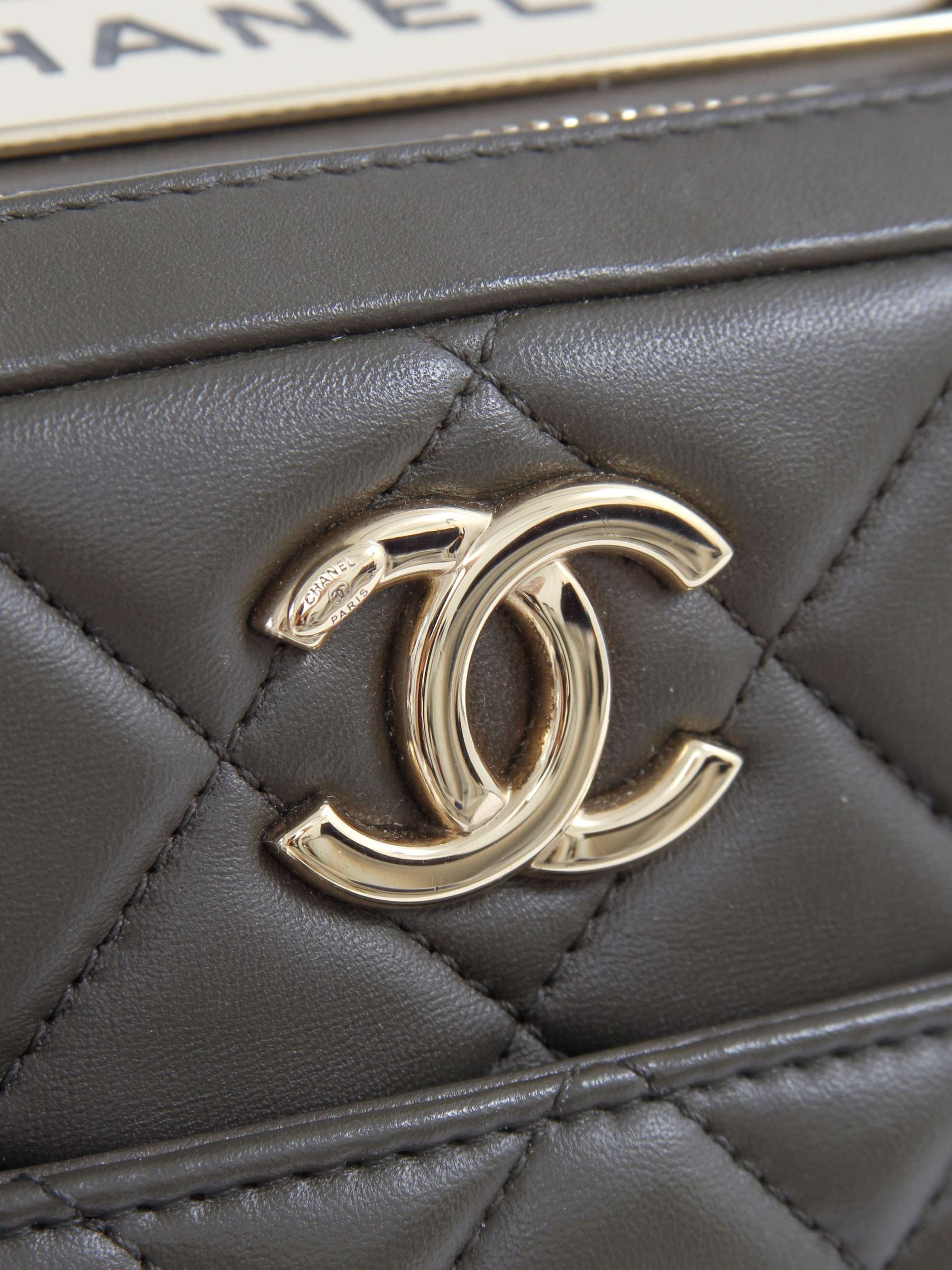 Chanel Bowling 5