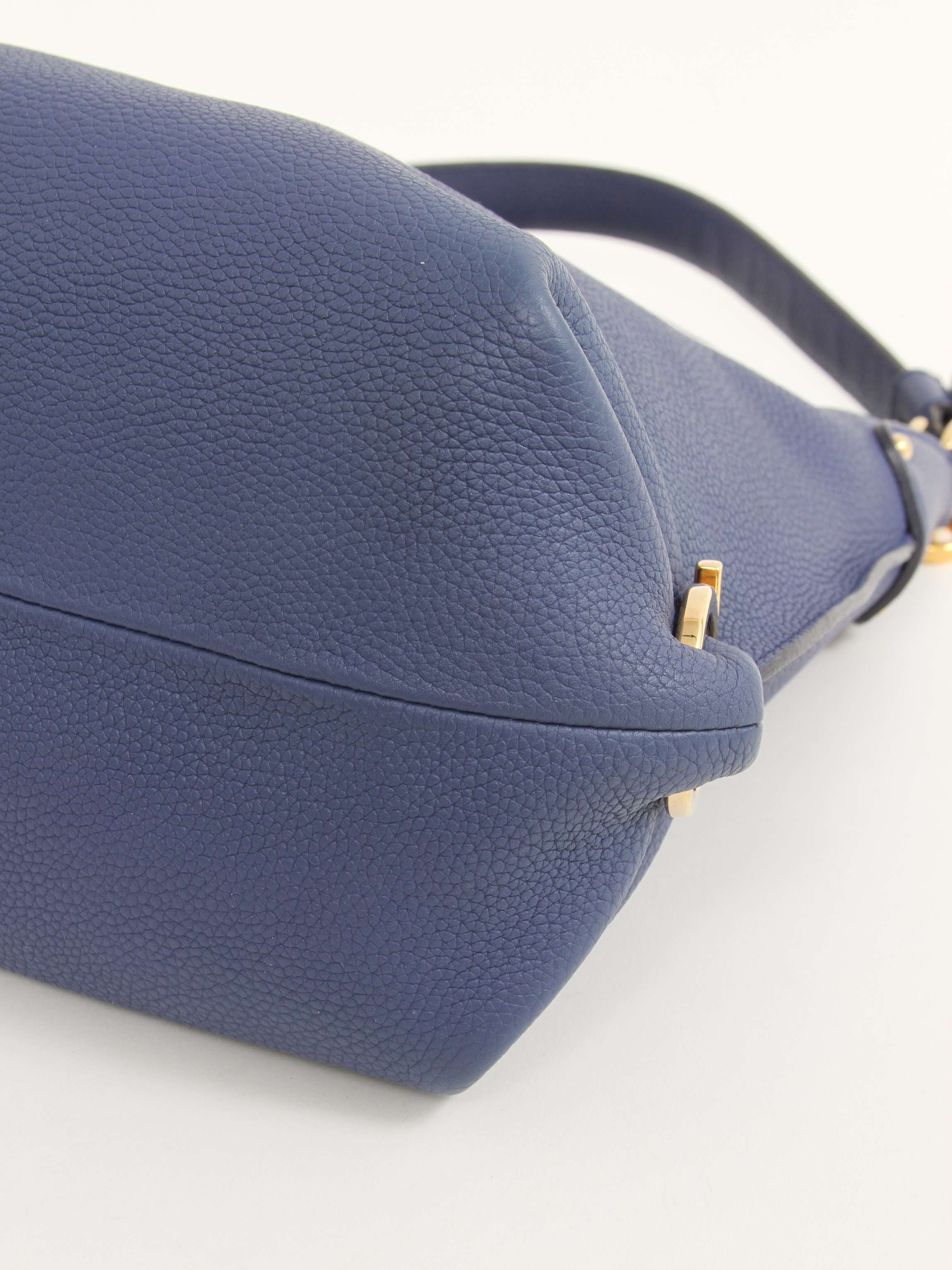 Сумки Salvatore Ferragamo Sofia изображение #10