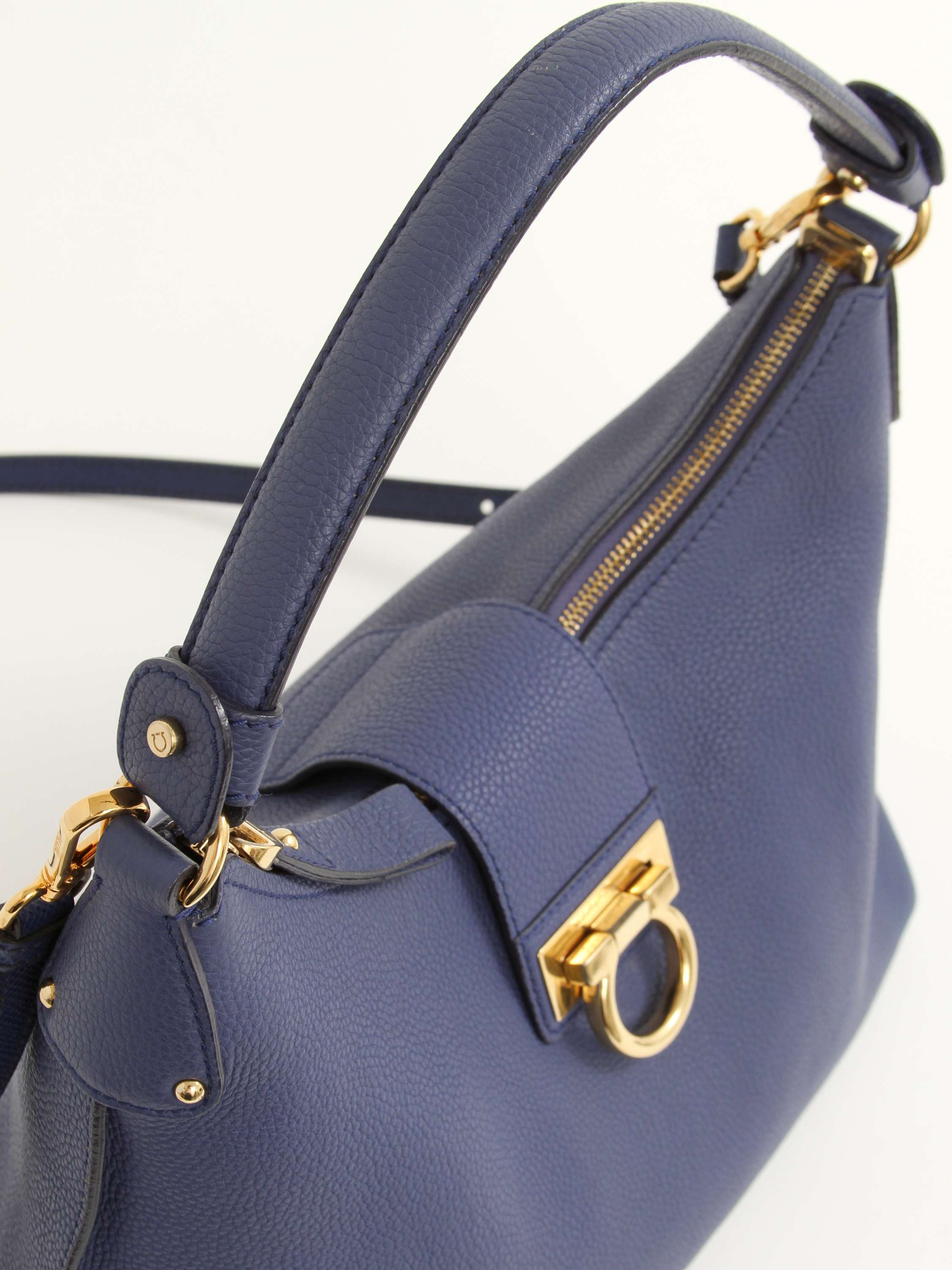 Сумки Salvatore Ferragamo Sofia изображение #11