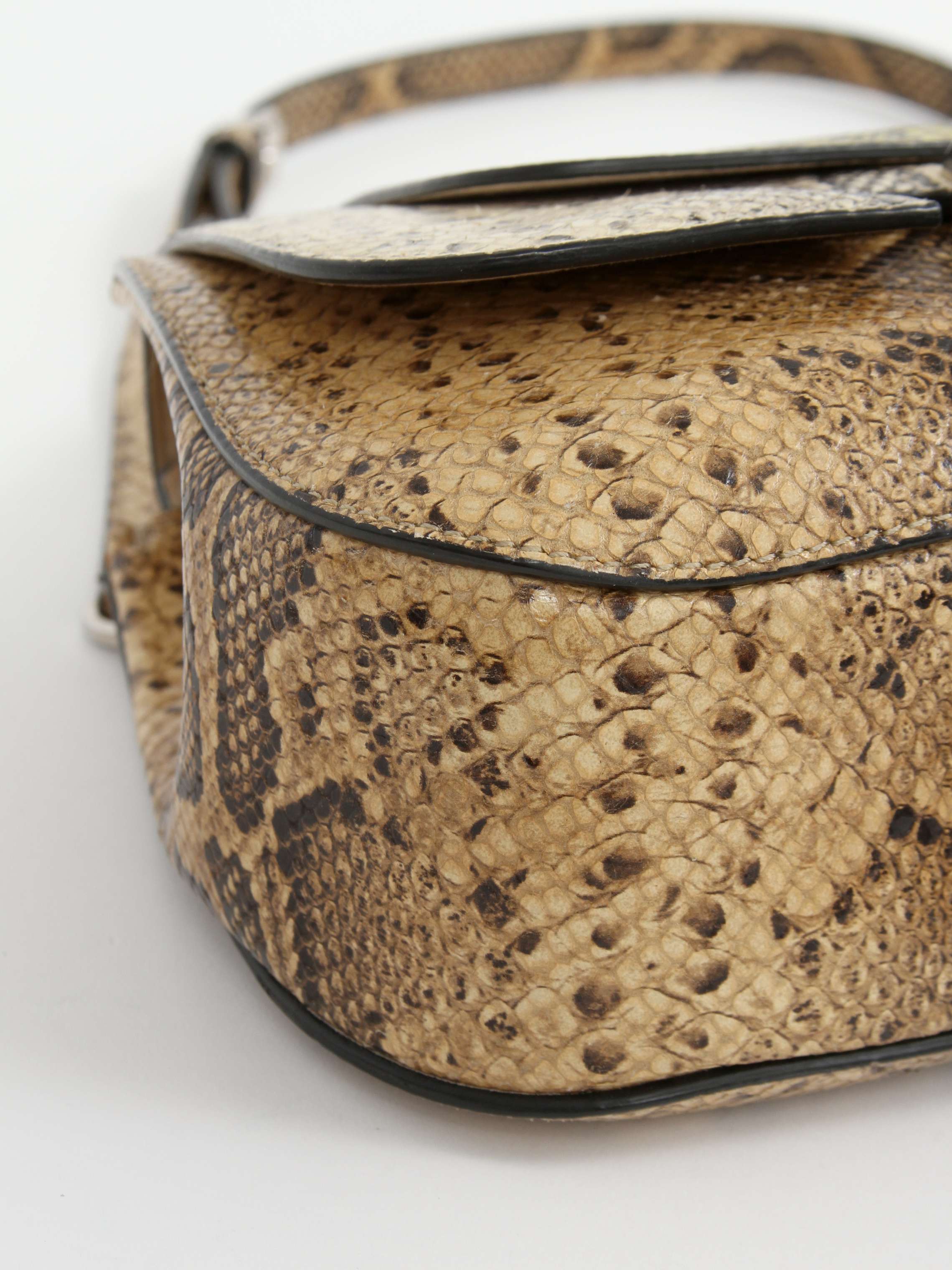 N21 Leather Bag 5