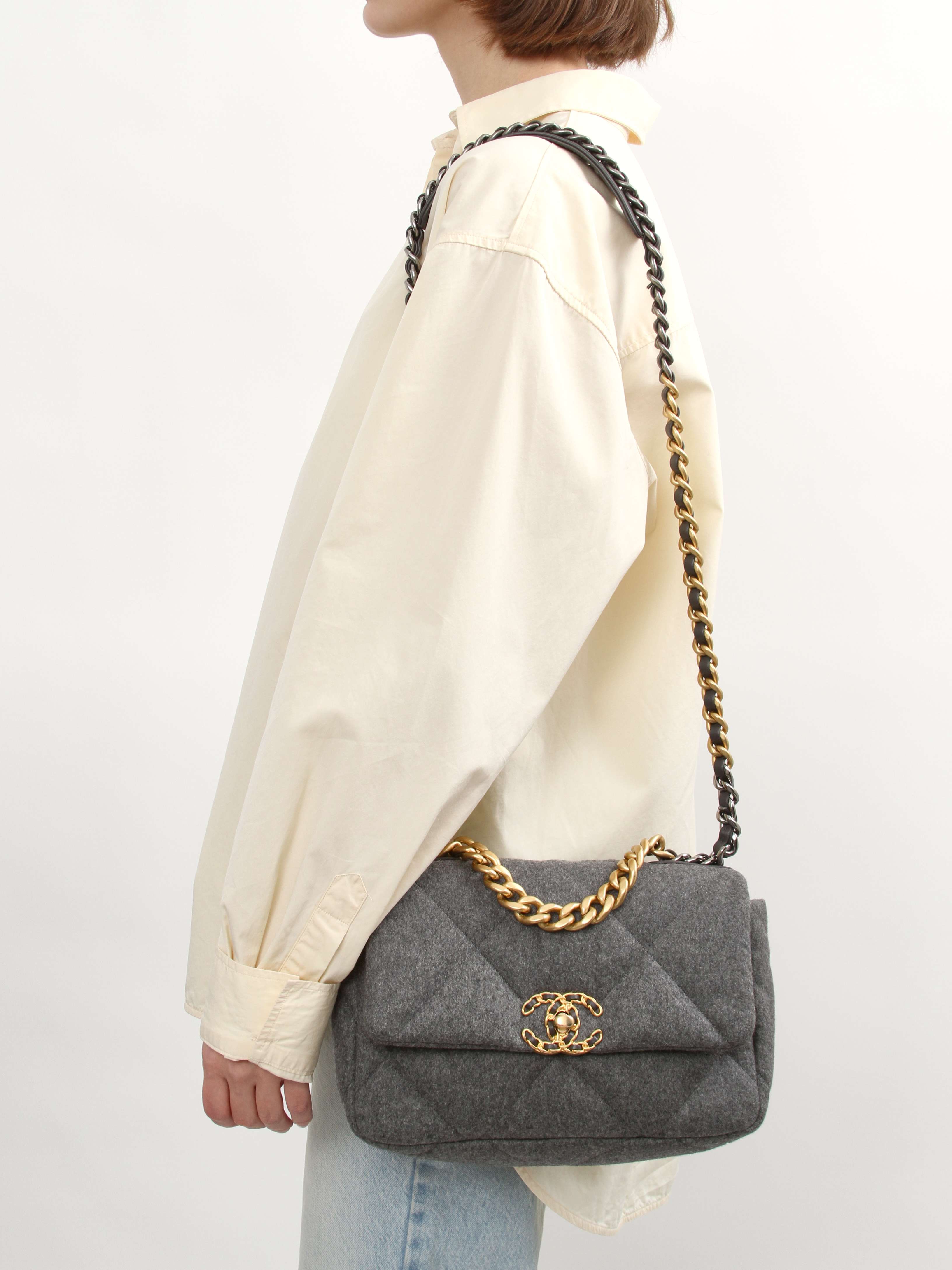 Chanel 19  2