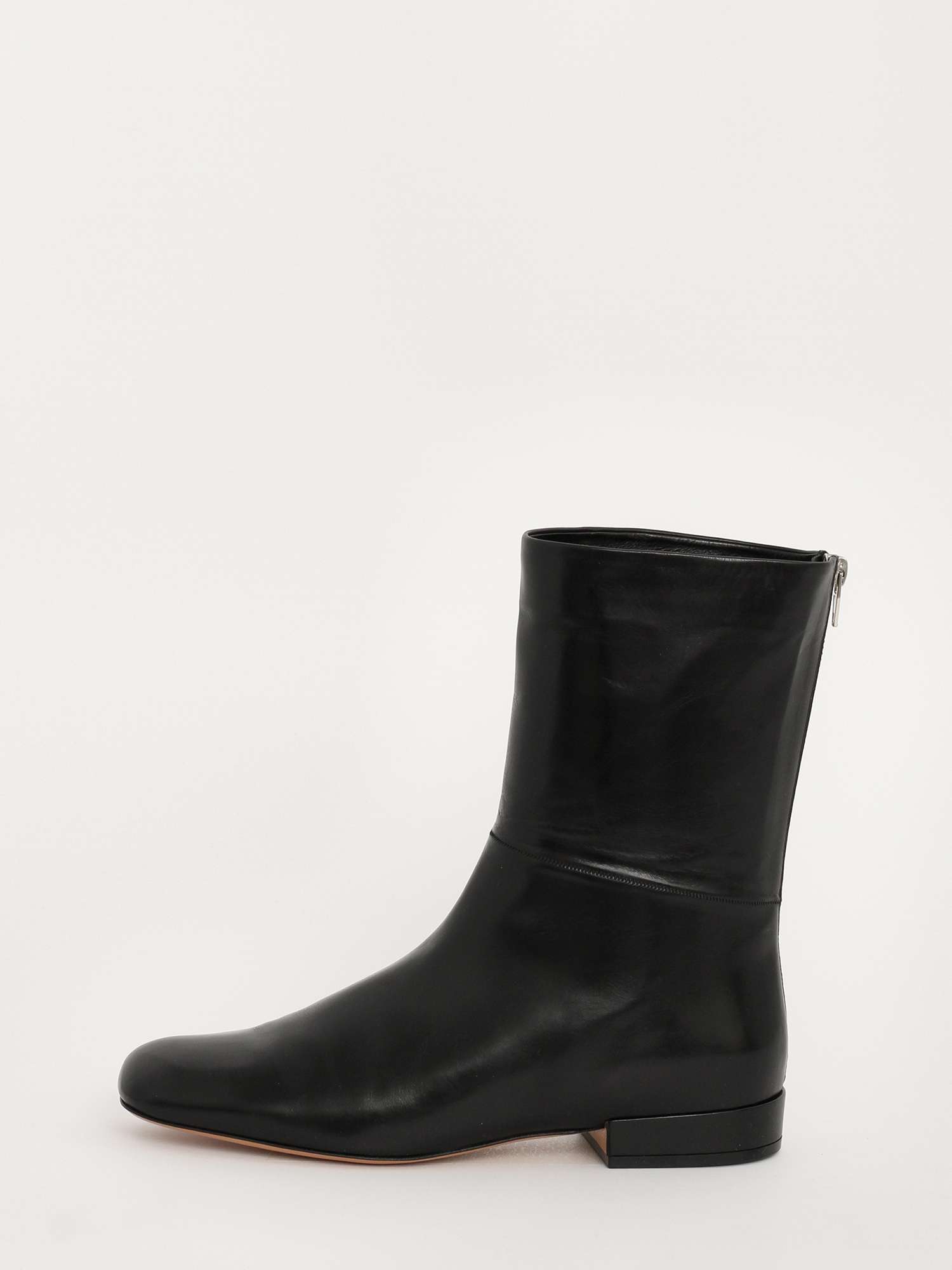 Celine  39.5 2
