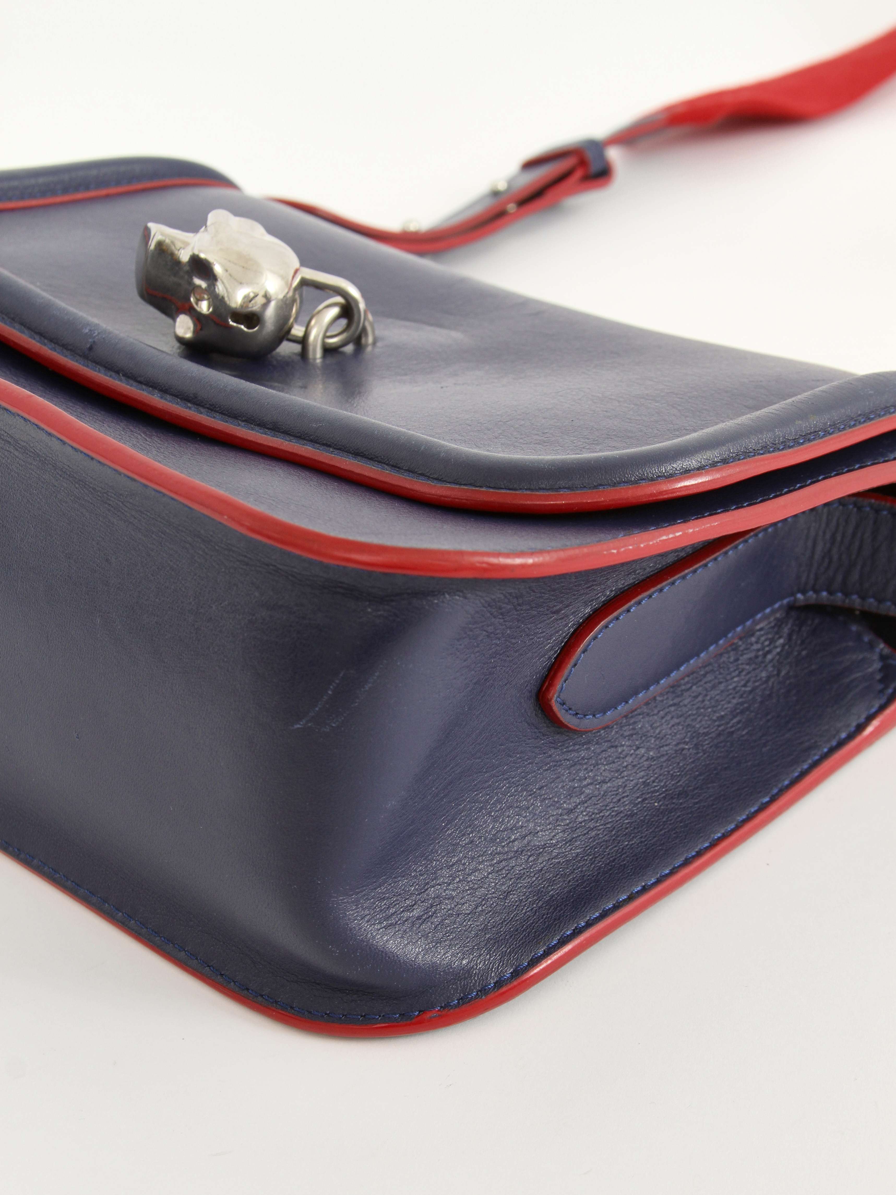 Сумки Alexander McQueen Skull изображение #6