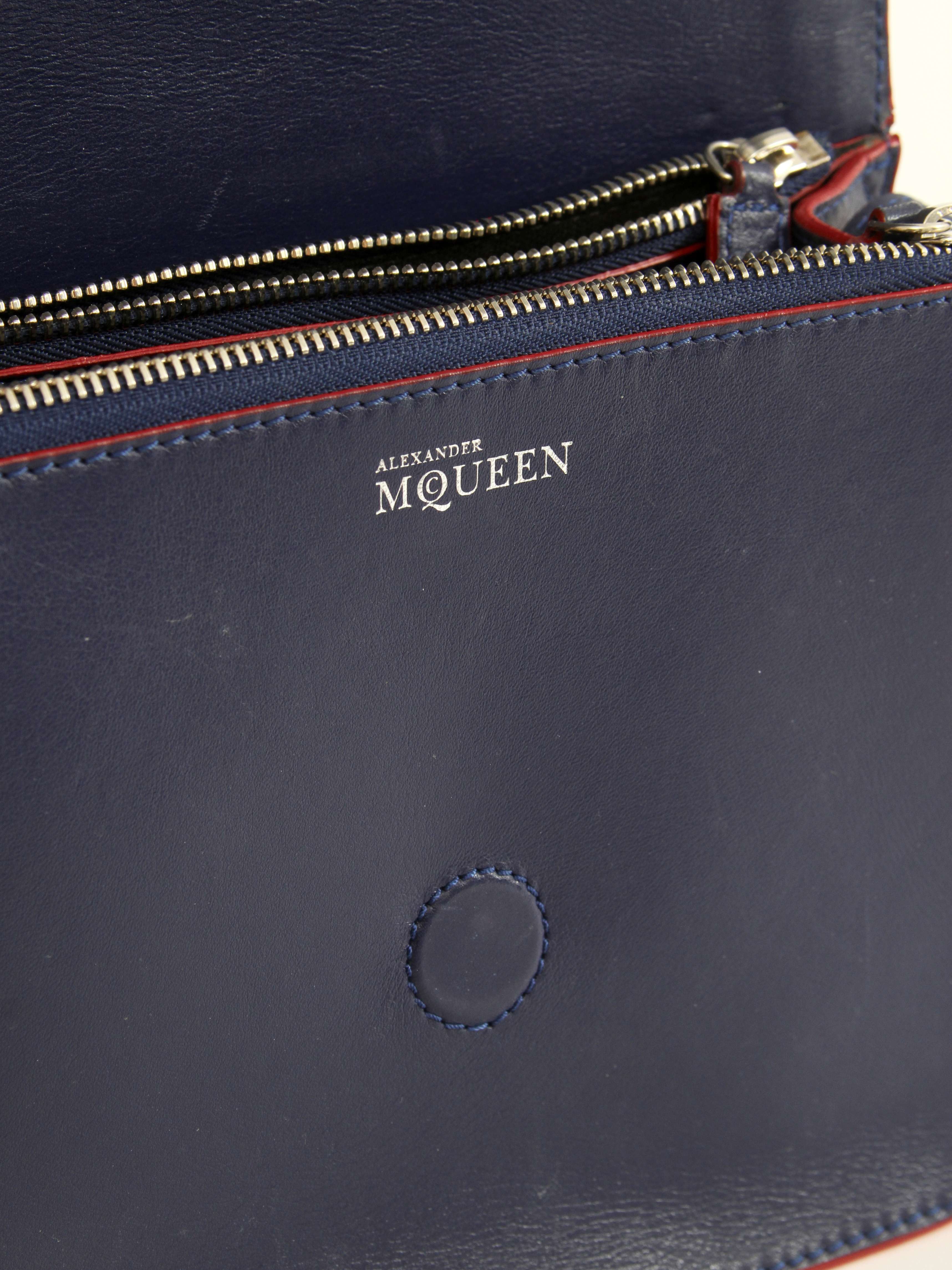 Сумки Alexander McQueen Skull изображение #9