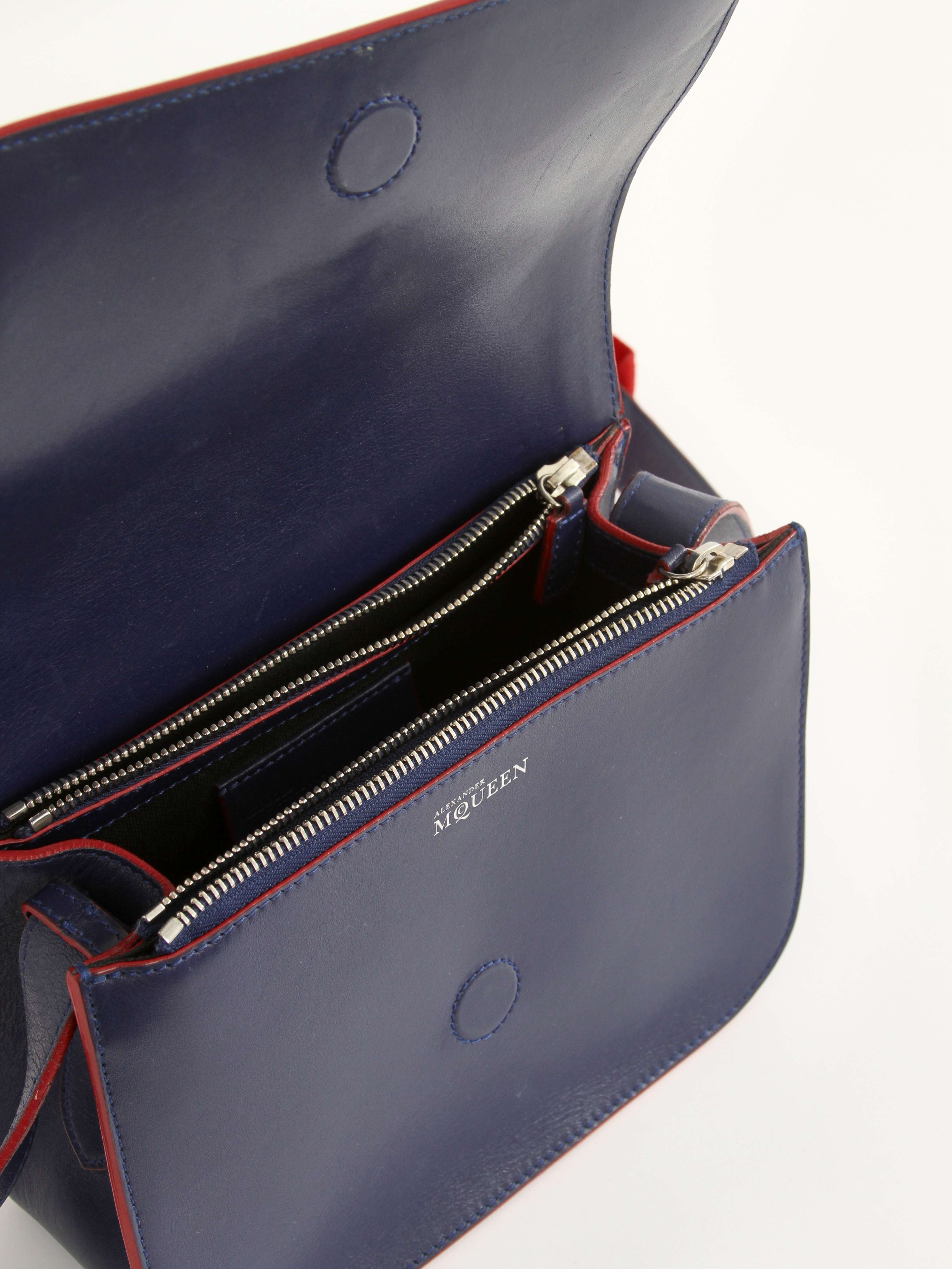 Сумки Alexander McQueen Skull изображение #7