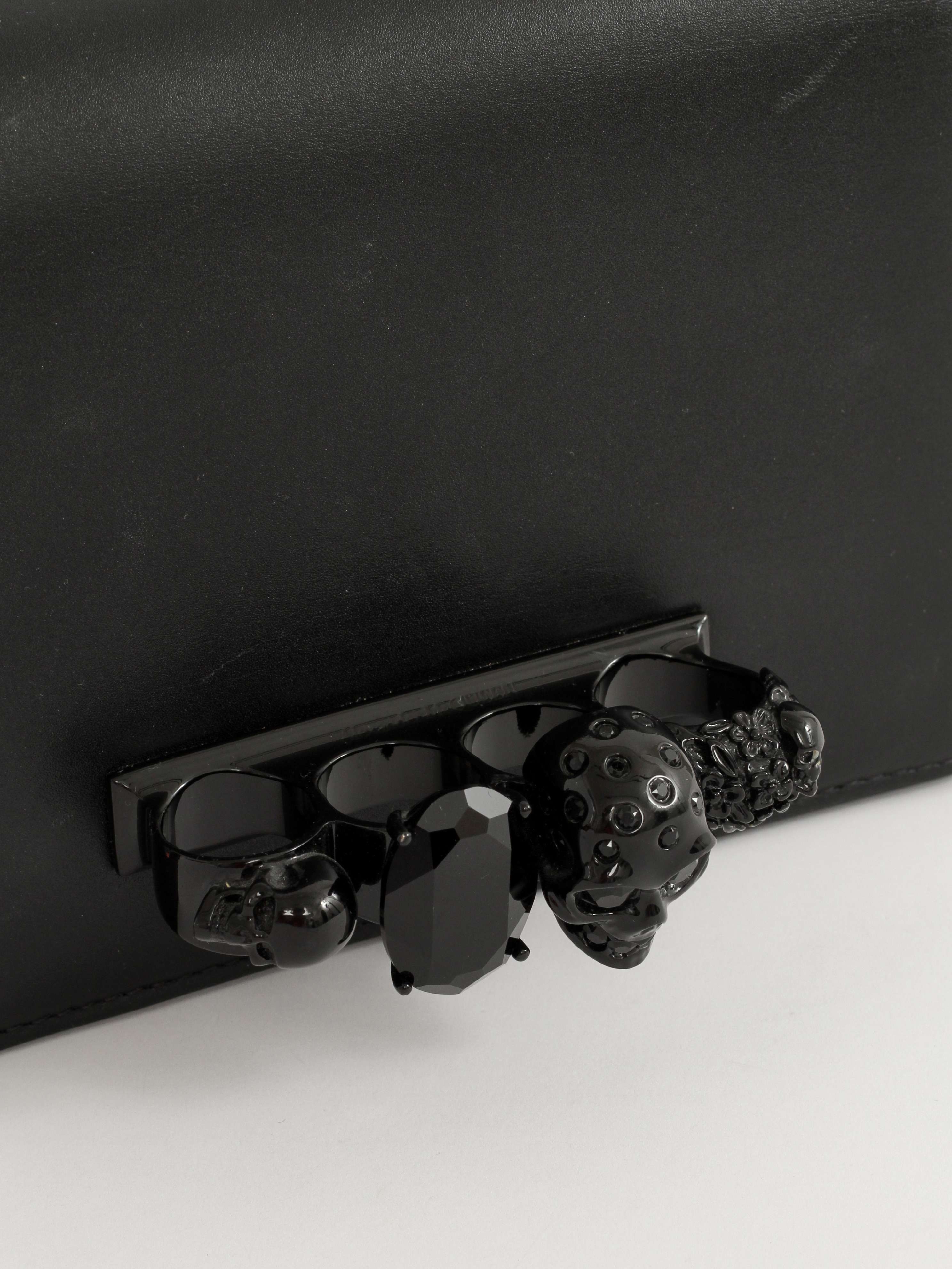 Сумки Alexander McQueen Knuckle изображение #6