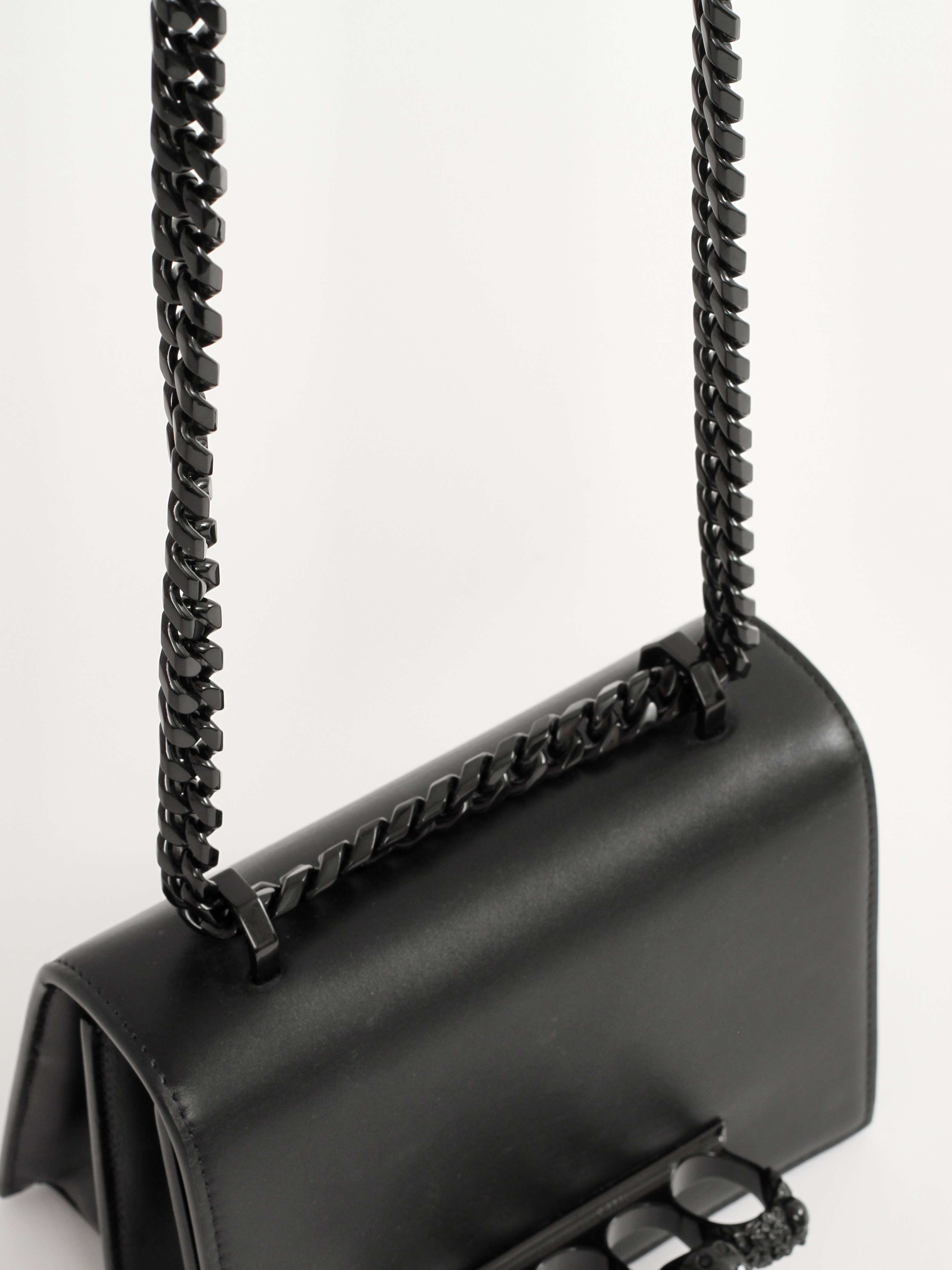 Сумки Alexander McQueen Knuckle изображение #5