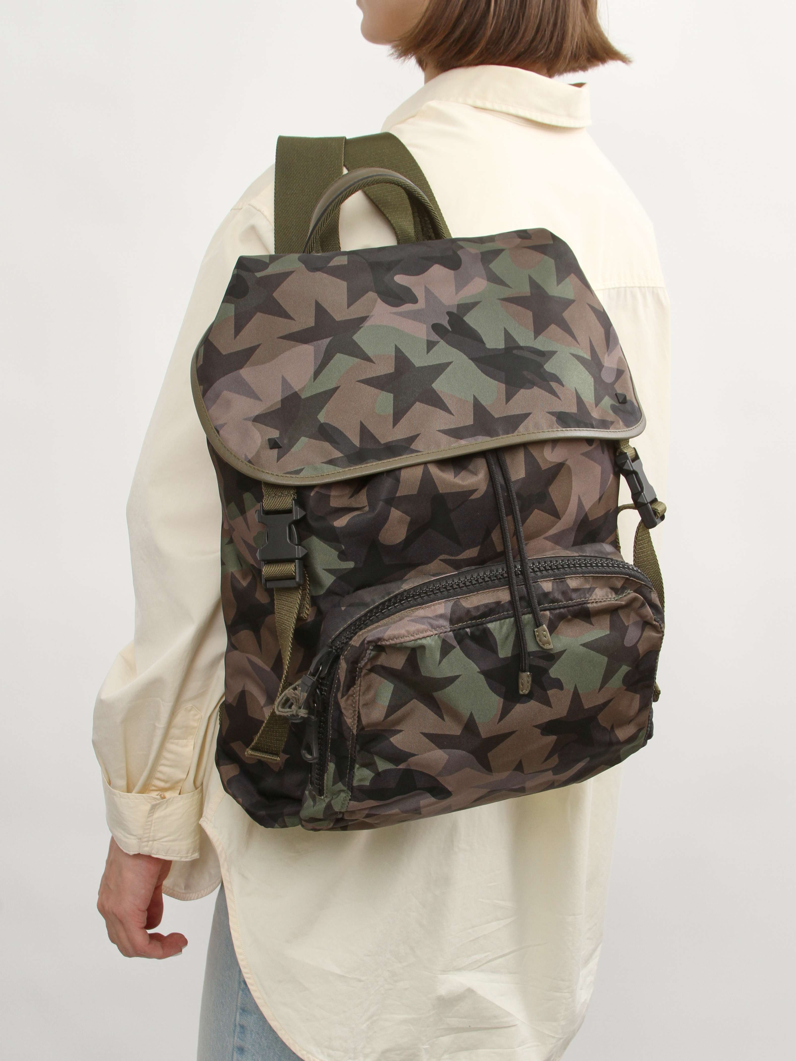 Valentino Camustars  2