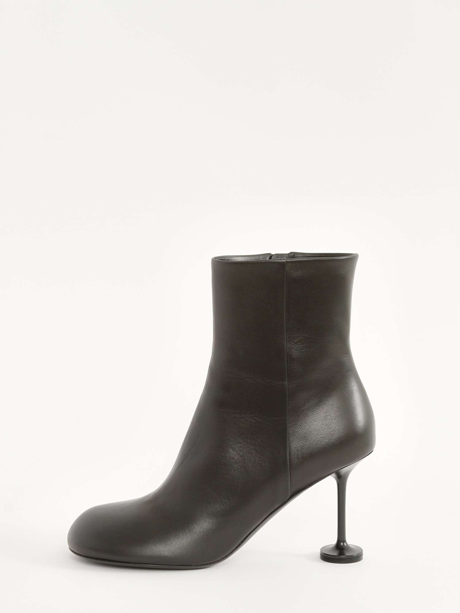 Balenciaga  40 2